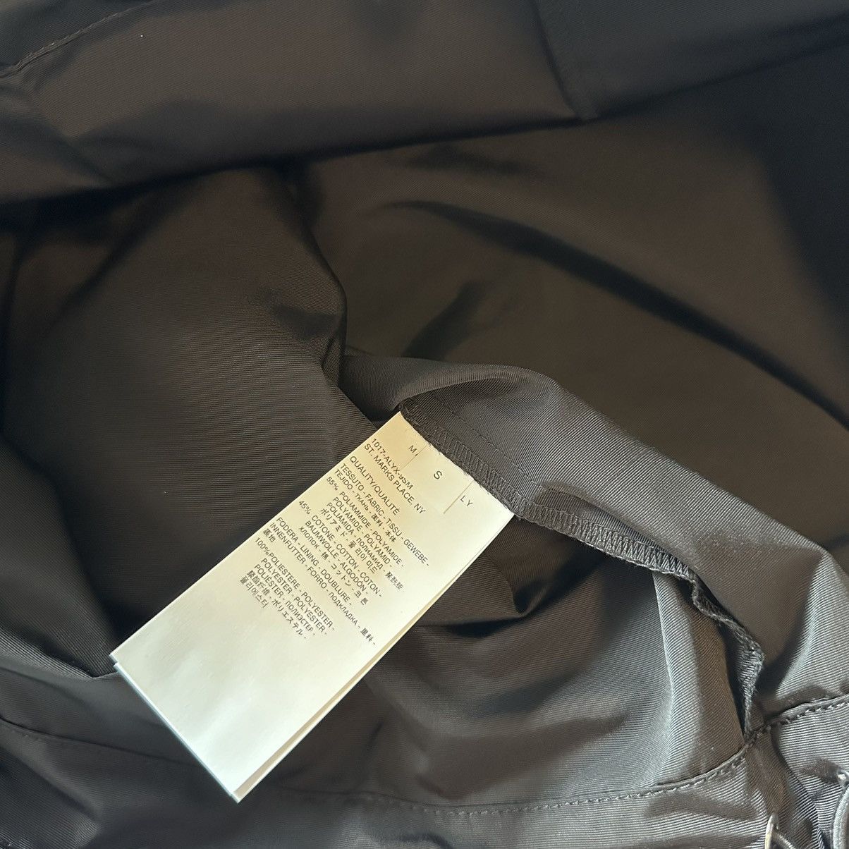 1017 ALYX 9SM 1017 ALYX 9SM Track Windbreaker Size US S / EU 44-46 / 1 - 22 Thumbnail