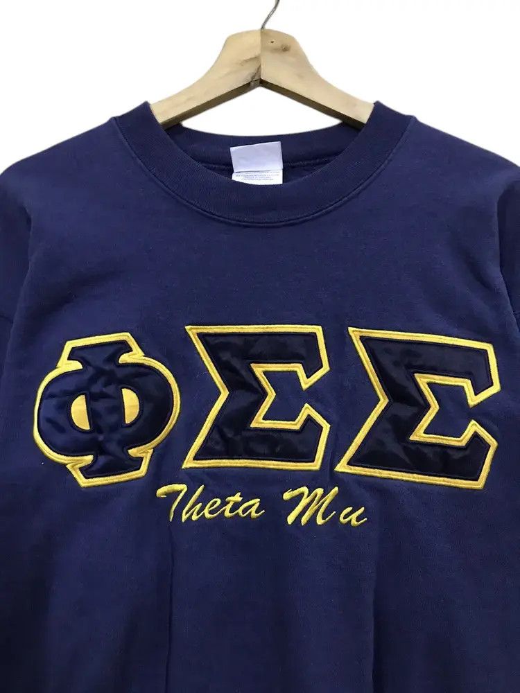 Port & Company Vintage Phi Sigma Sigma Sweatshirts Size US M / EU 48-50 / 2 - 3 Thumbnail