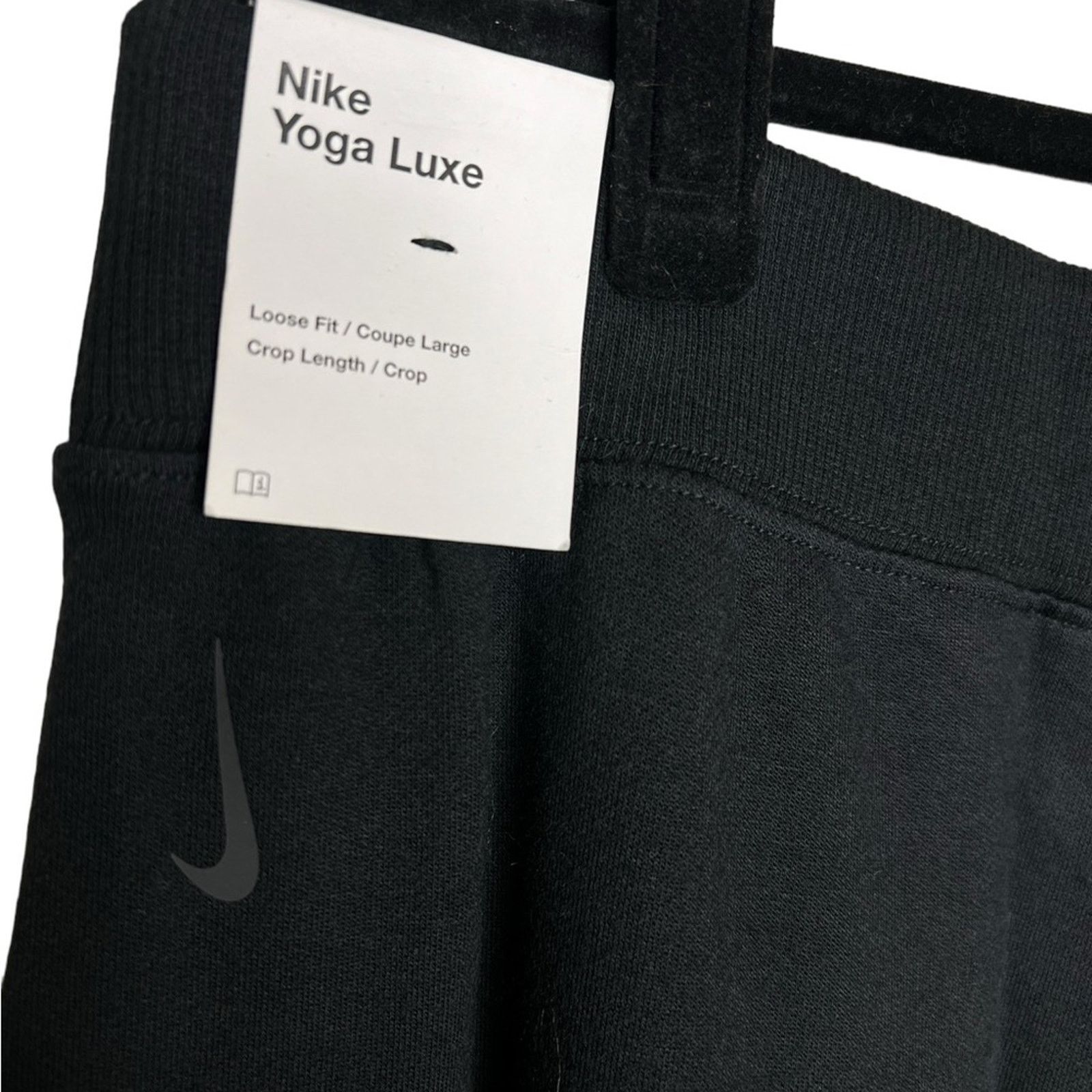 Nike Yoga Luxe Women’s Cropped Fleece Training Pants