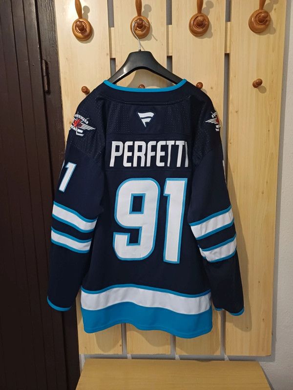 NHL × Vintage Fanatics Nhl Winnipeg Jets Hockey Jersey Size US M / EU 48-50 / 2 - 2 Thumbnail