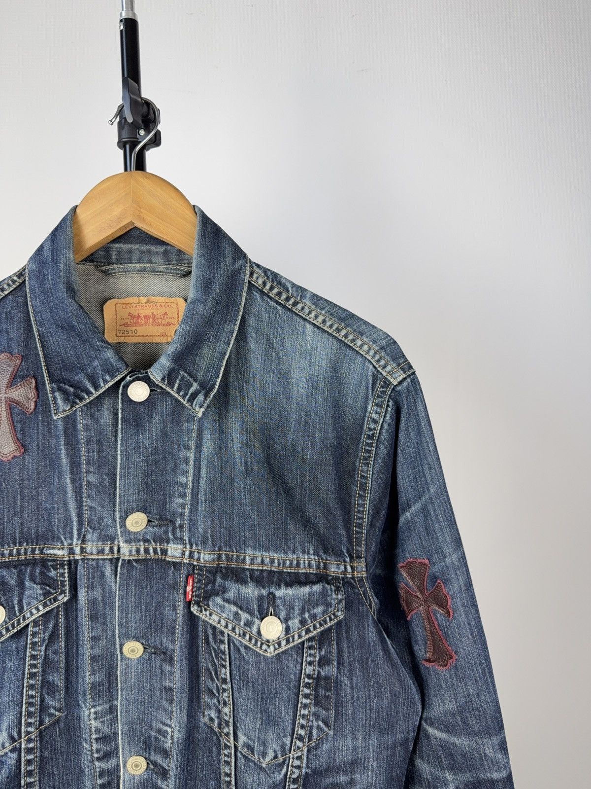 Levi's Vintage Clothing Vintage 90s Archival Chrome Hearts Style Cross Denim Jacket Size US S / EU 44-46 / 1 - 2 Thumbnail