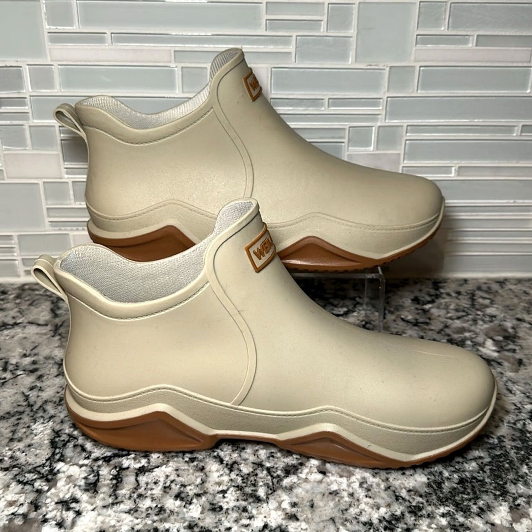Rains VINTAGE Weimuta Rain Boot Women Tan 11.5 US 43 Light Tan Size 11.5 Women Rain Boot MS6624 Mens? Size US 12 / IT 42 - 2 Thumbnail