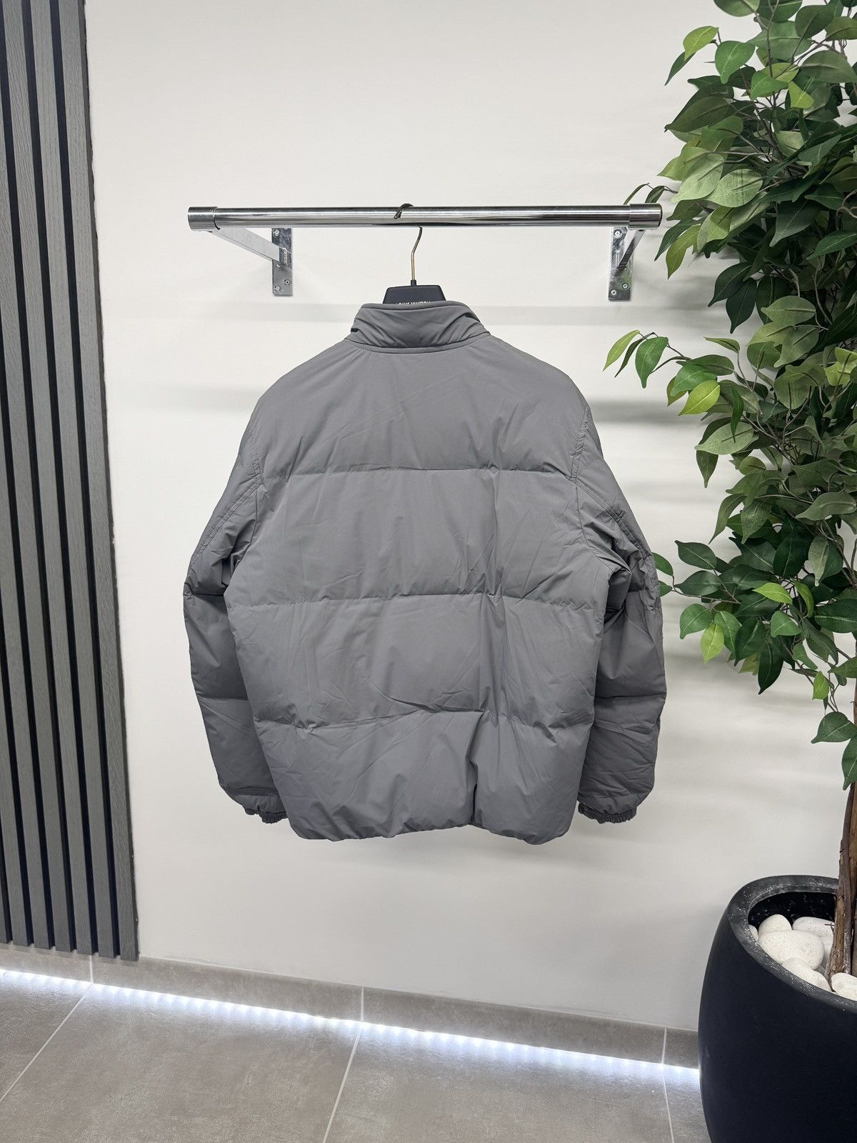 Louis Vuitton Louis Vuitton 1A8WZB Reversible Monogram Jacket RRP £2250 Size US M / EU 48-50 / 2 - 4 Thumbnail