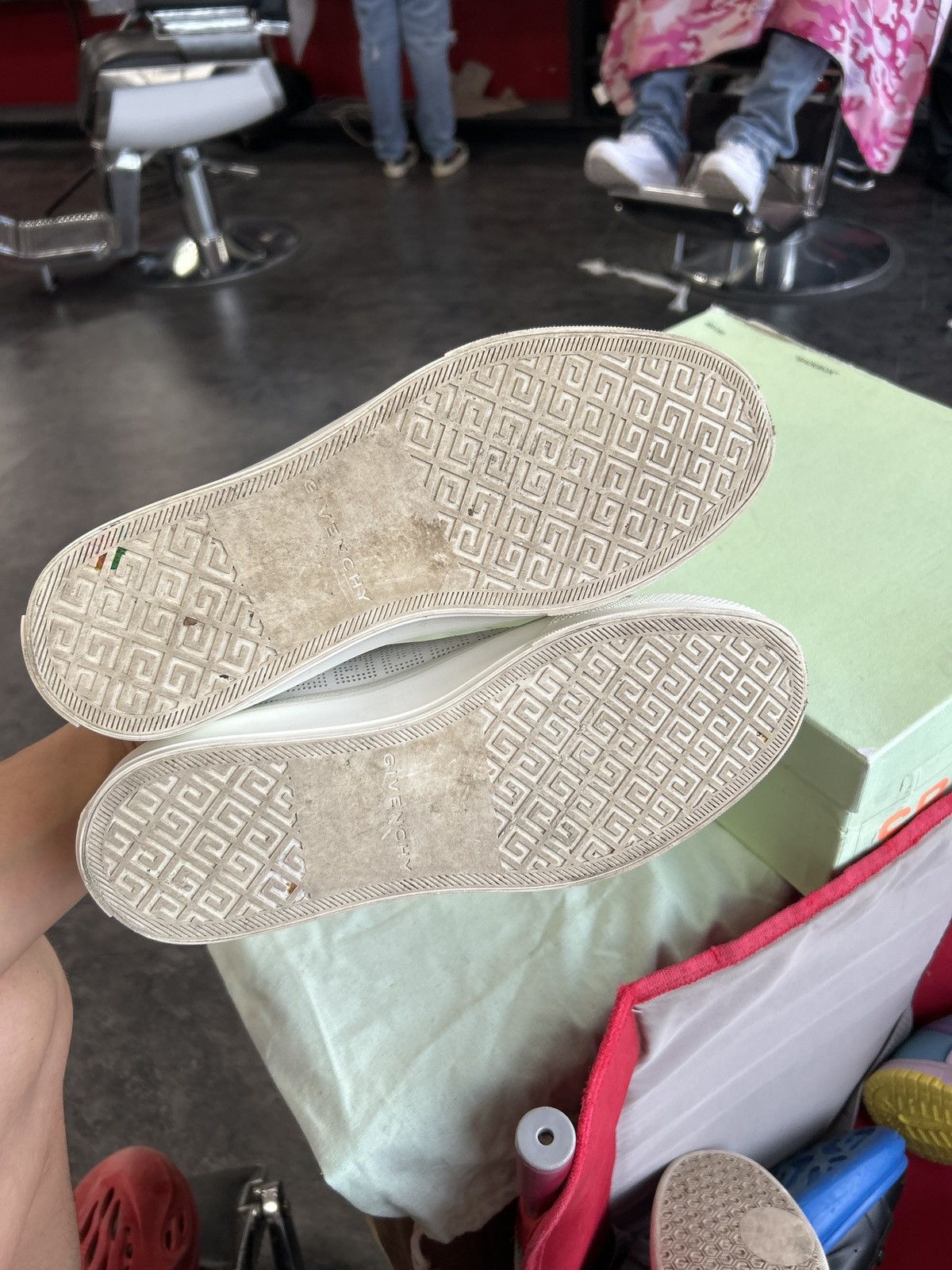 Givenchy Givency low top white Size US 9 / IT 39 - 5 Thumbnail