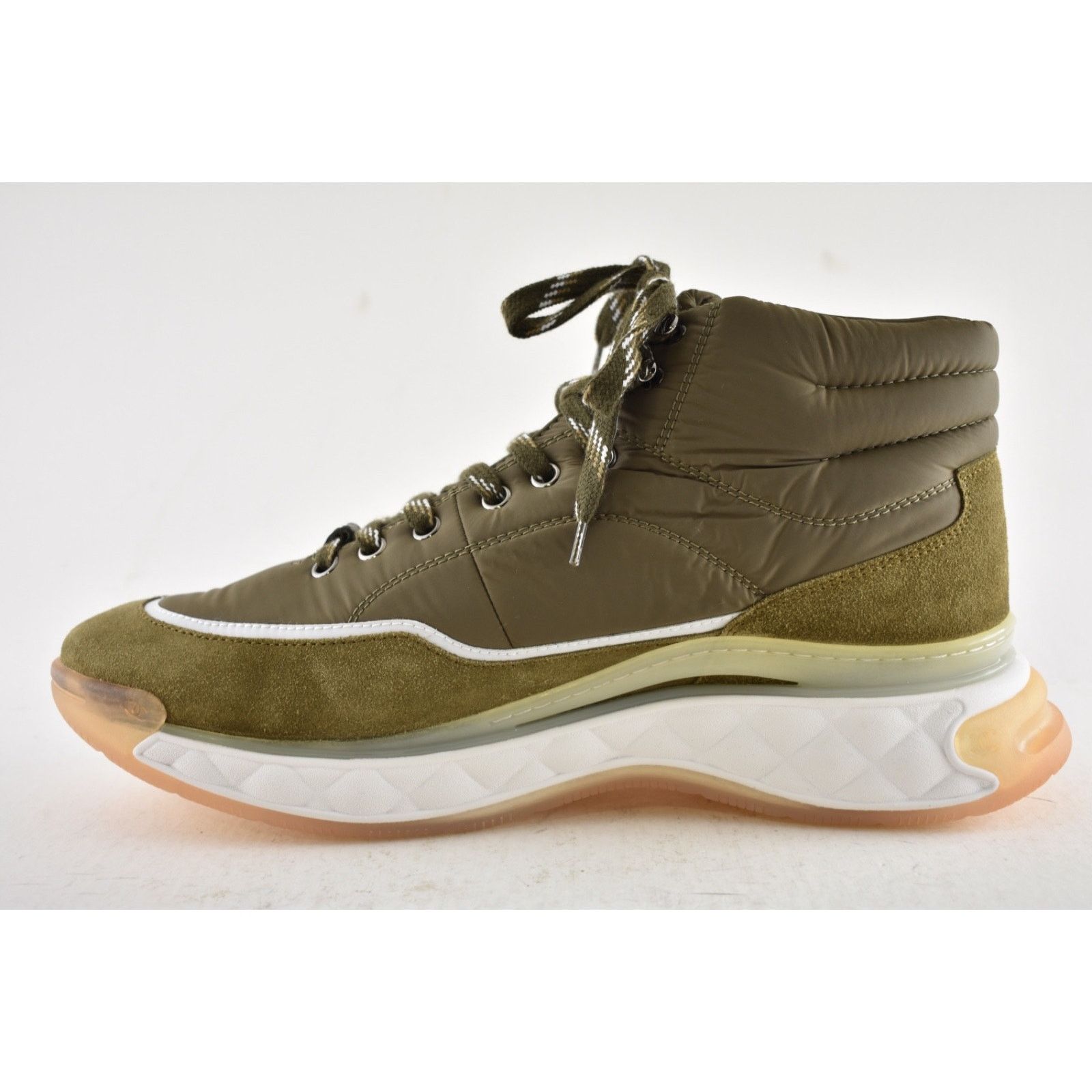 Chanel Chanel 19B Green Quilted Platform CC Logo High Top Trainer Size US 11 / EU 44 - 9 Thumbnail