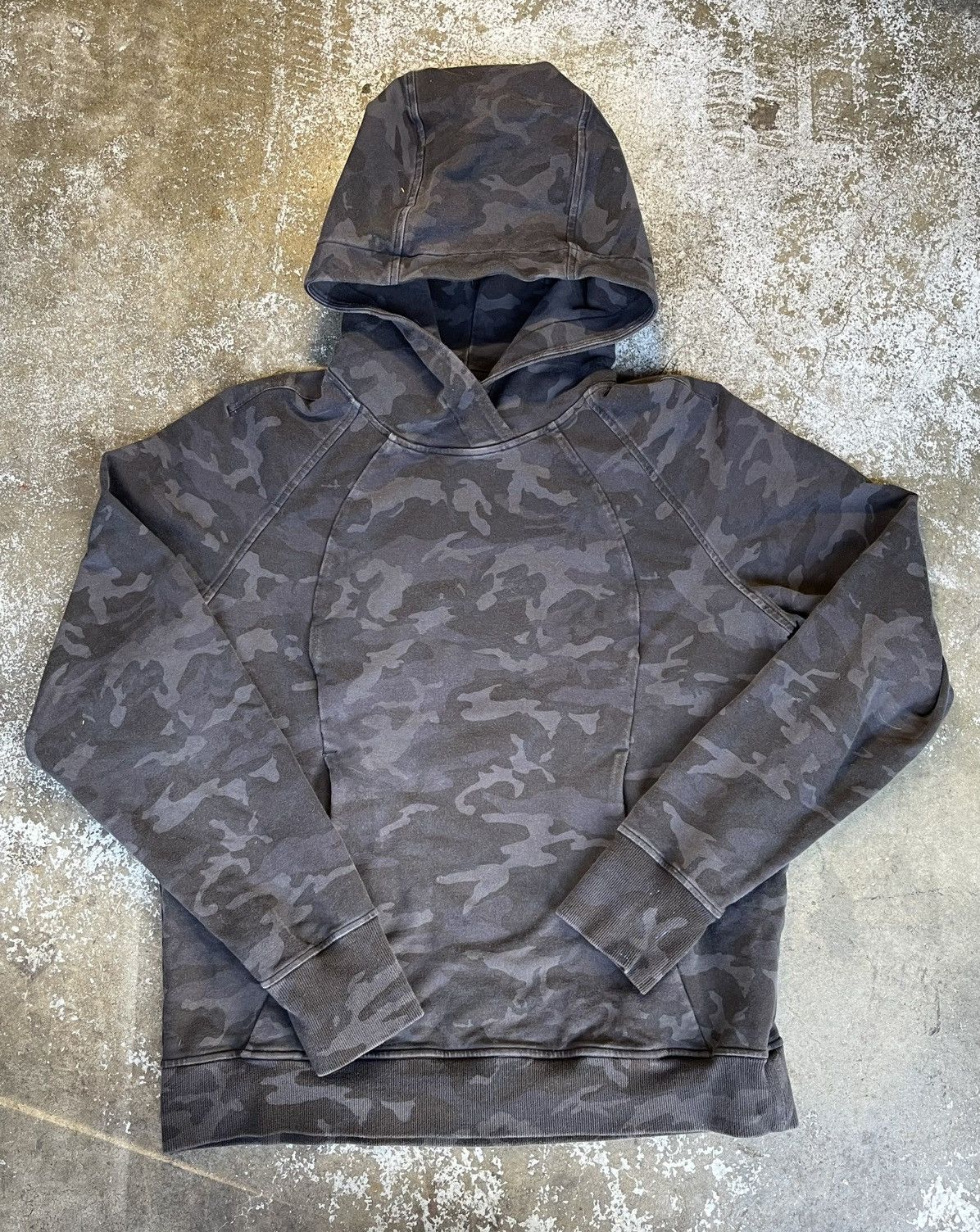 Lululemon Lululemon Scuba Hoodie Pullover Size M / US 6-8 / IT 42-44 - 1 Thumbnail