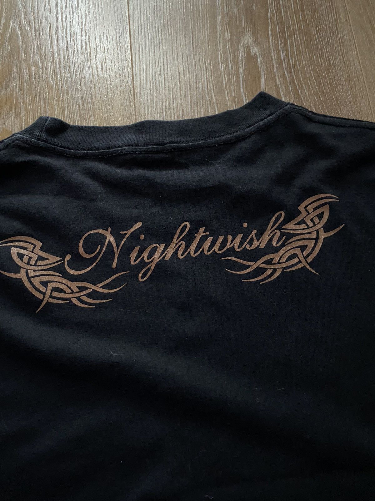 Band Tees Nighwish an angel my side vintage 2005 00 90s tee Size US XL / EU 56 / 4 - 5 Thumbnail
