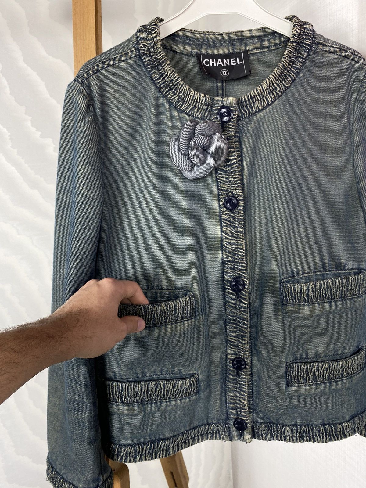 Chanel × Vintage Rare 2001 Chanel Suit Size S / US 4 / IT 40 - 9 Thumbnail