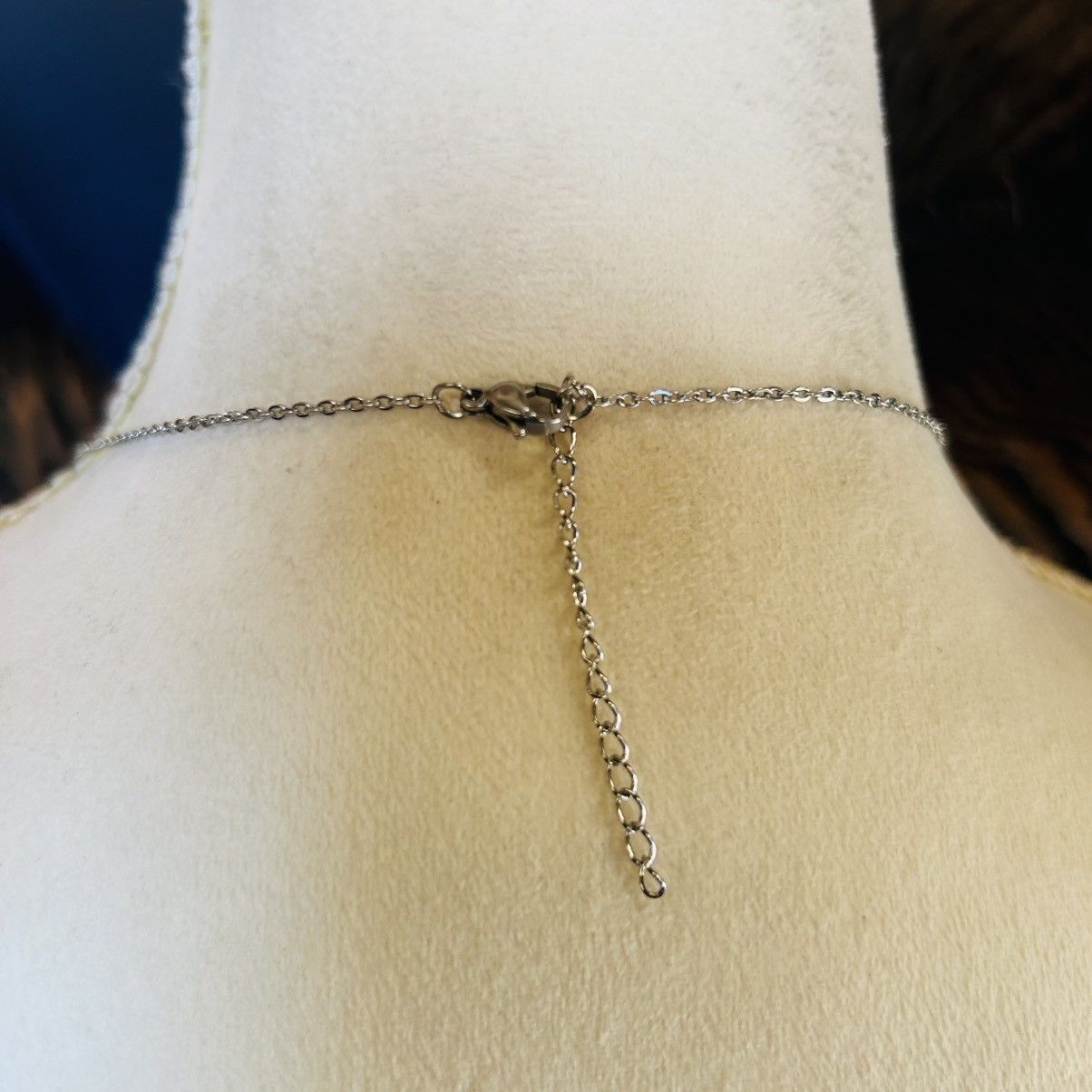Handmade Handcrafted salvaged pewter lion pendant on chain necklace Size ONE SIZE - 5 Thumbnail