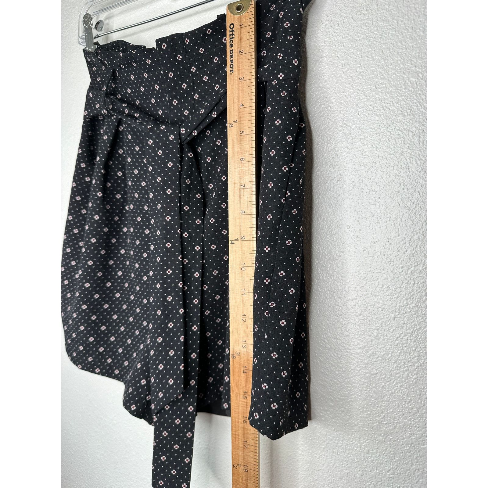 Other Bishop + Young Serafina Shorts Black Multi Positano Print M Size 30" / US 8 / IT 44 - 11 Thumbnail