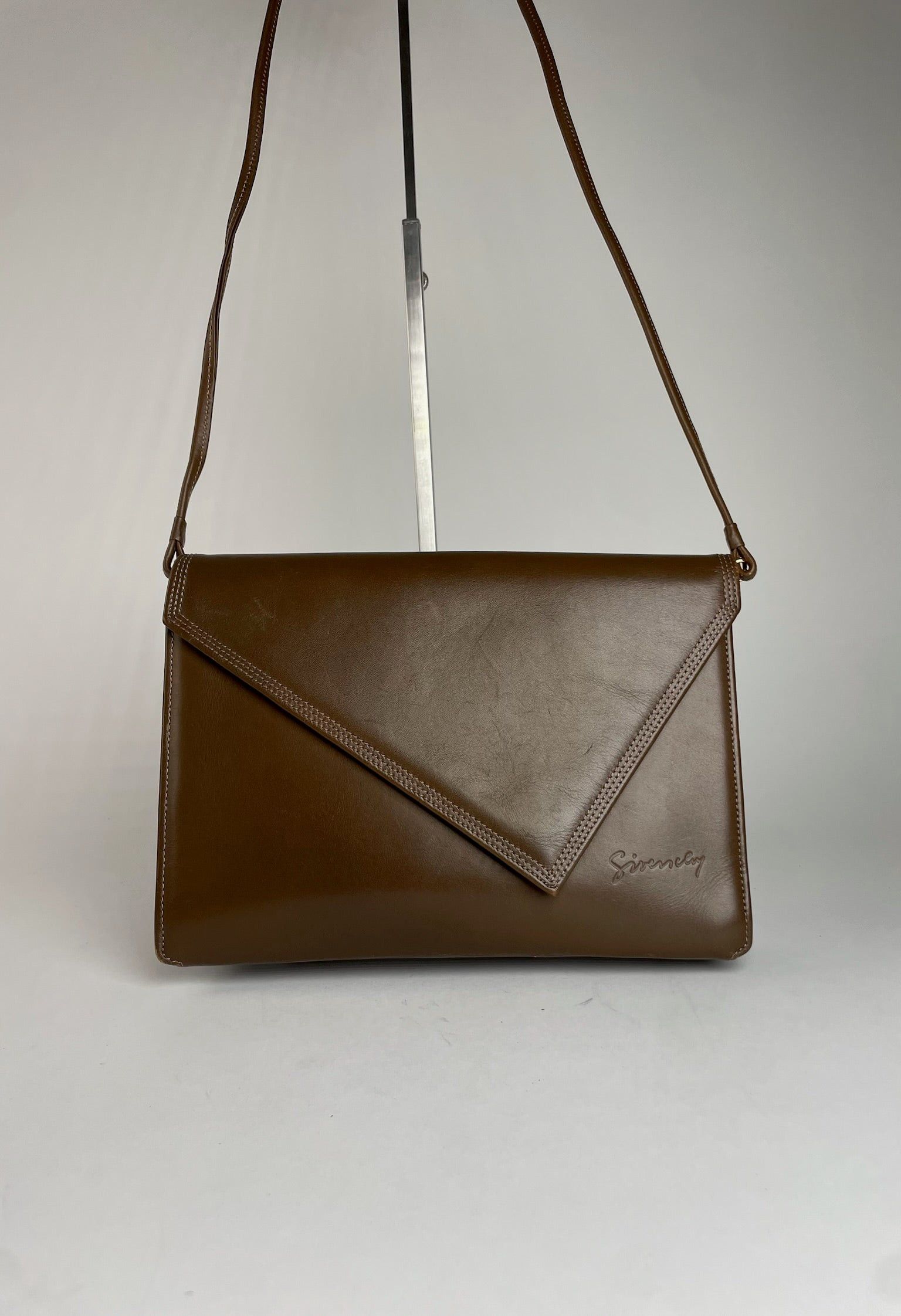 Givenchy Vintage Asymetric Leather Shoulder Bag Brown Size ONE SIZE - 1 Thumbnail