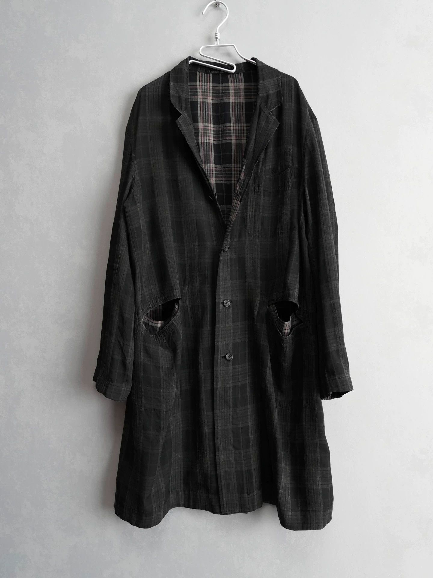 Yohji Yamamoto Yohji Yamamoto 00SS Bad Boy Dbl Check Long Jacket Size US L / EU 52-54 / 3 - 1 Thumbnail