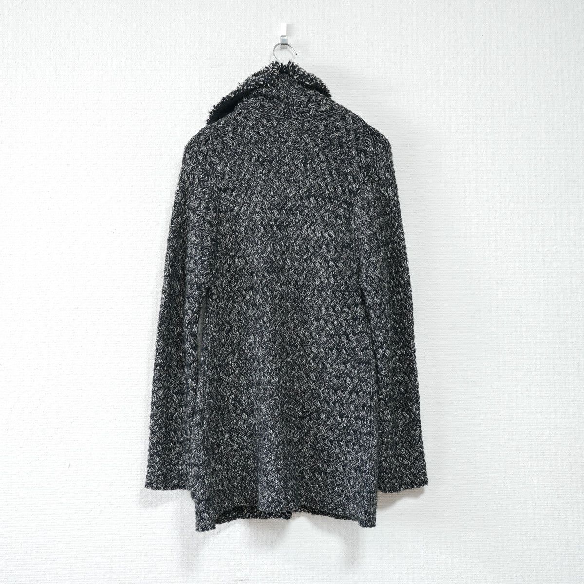 Chanel CHANEL P42543K04306 Cashmere Long Knit Coat Coco Buttons Size US M / EU 48-50 / 2 - 2 Thumbnail