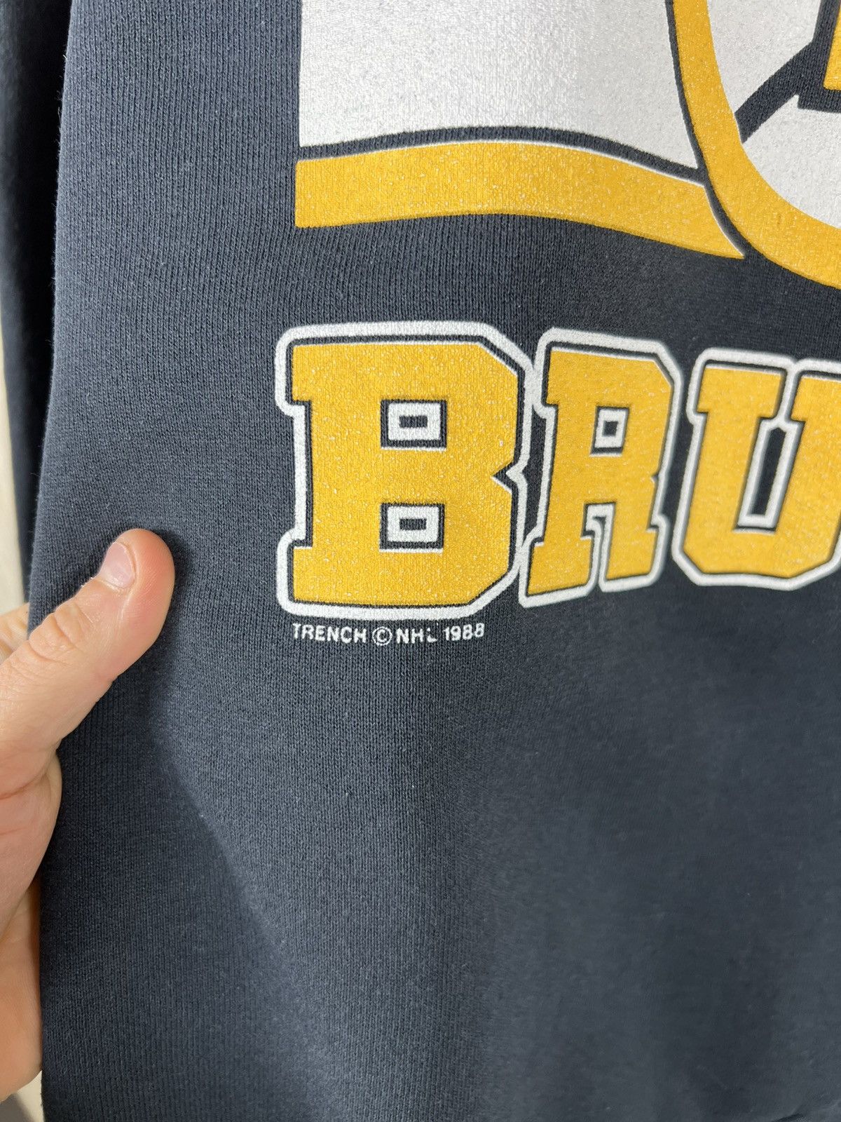 Fruit Of The Loom Vintage 80s Fotl Boston Bruins sweatshirt spellout retro NHL Size US L / EU 52-54 / 3 - 6 Thumbnail