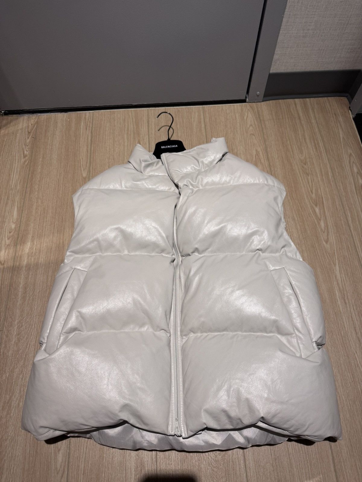 Balenciaga Balenciaga Puffer Vest Leather Oversized Size US XS / EU 42 / 0 - 1 Thumbnail