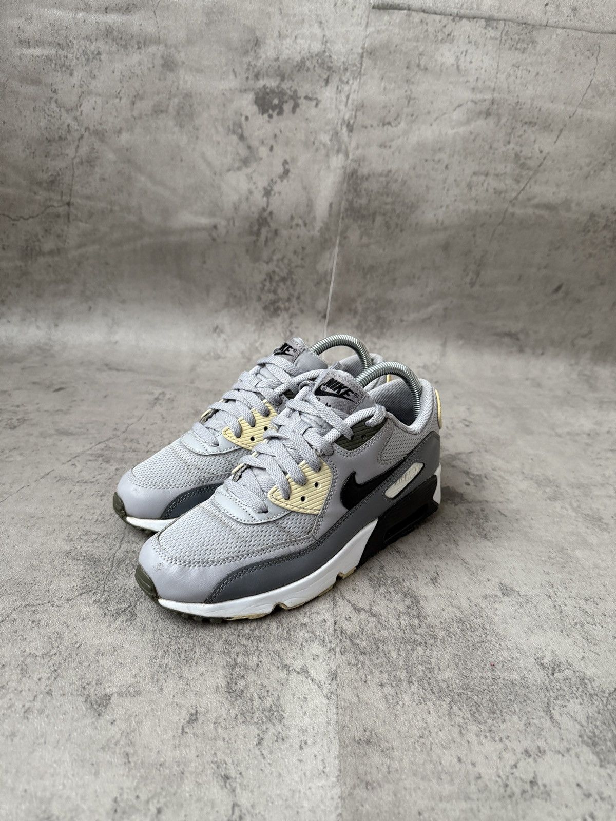 Nike NIKE AIR MAX 90 Size US 5.5 / EU 38 - 6 Thumbnail