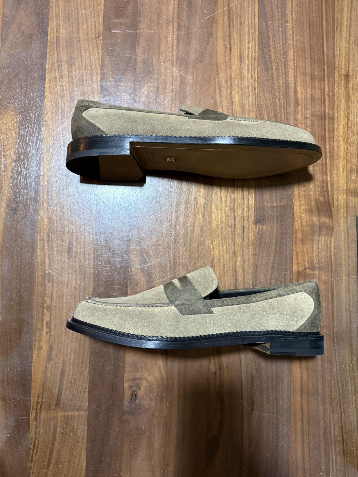 Aime Leon Dore Aime Leon Dore Suede Queens Crest Loafer in “OLIVA” Size 11 Size US 11 / EU 44 - 2 Thumbnail
