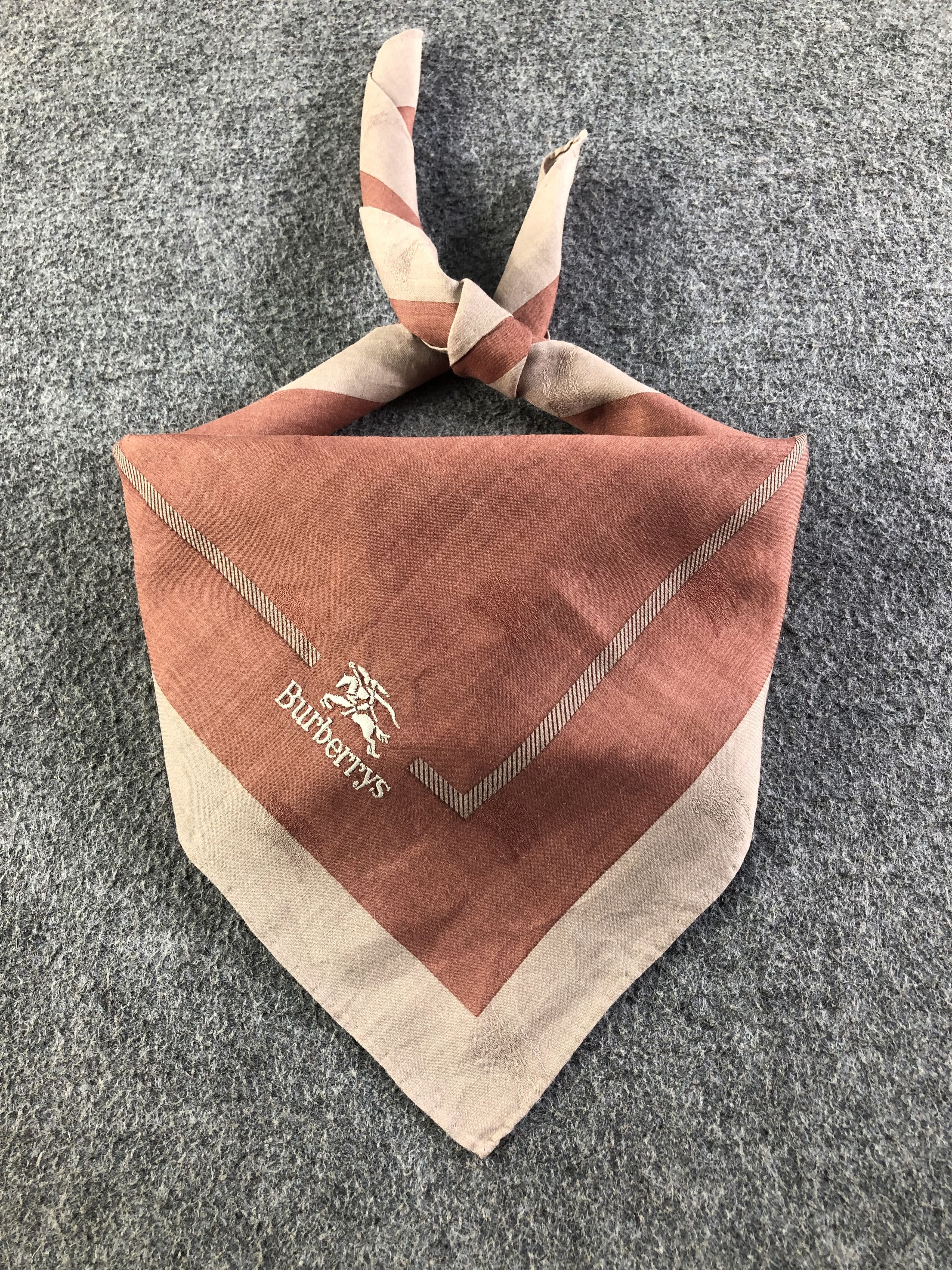 Burberry Burberrys Handkerchief / Bandana / Neckerchief C413 Size ONE SIZE - 1 Thumbnail