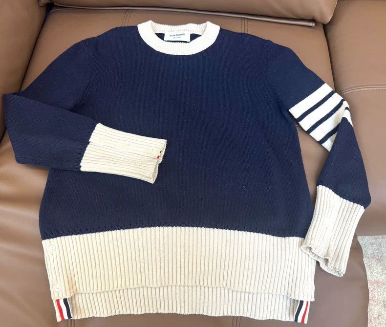 Thom Browne Thom browne Dark blue thick wool sweater 2503-Nextarrow Size US XXS / EU 40 - 1 Thumbnail