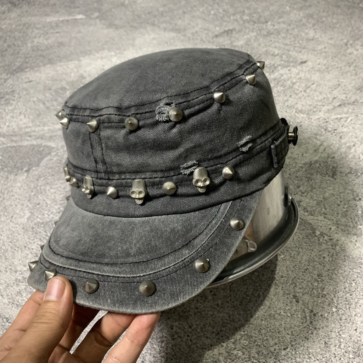 KMRii GOTHIC SKULL MILITARY DISTRESSED STUDDED HAT Size ONE SIZE - 4 Thumbnail