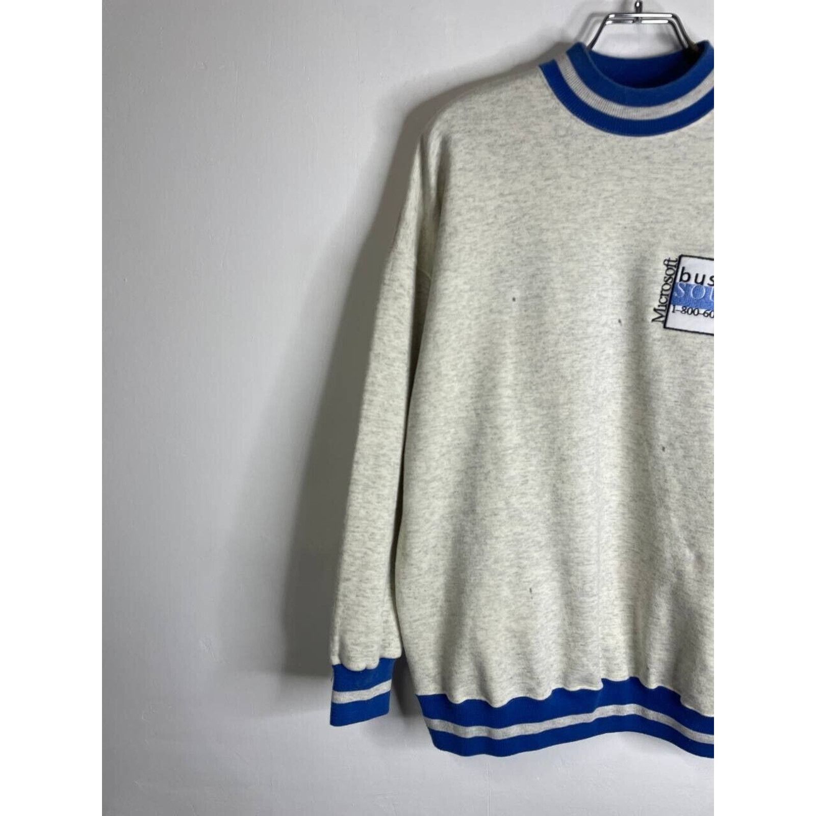 Microsoft × Vintage Vintage Microsoft Sweatshirt XL Blue Embroidered Crewneck Size US XL / EU 56 / 4 - 3 Thumbnail