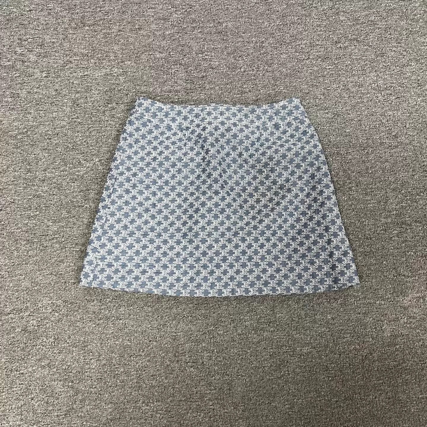 Celine Celine Triomphe All Over Print Gold Mini Skirt 40 99new Size 27" / US 4 / IT 40 - 3 Thumbnail