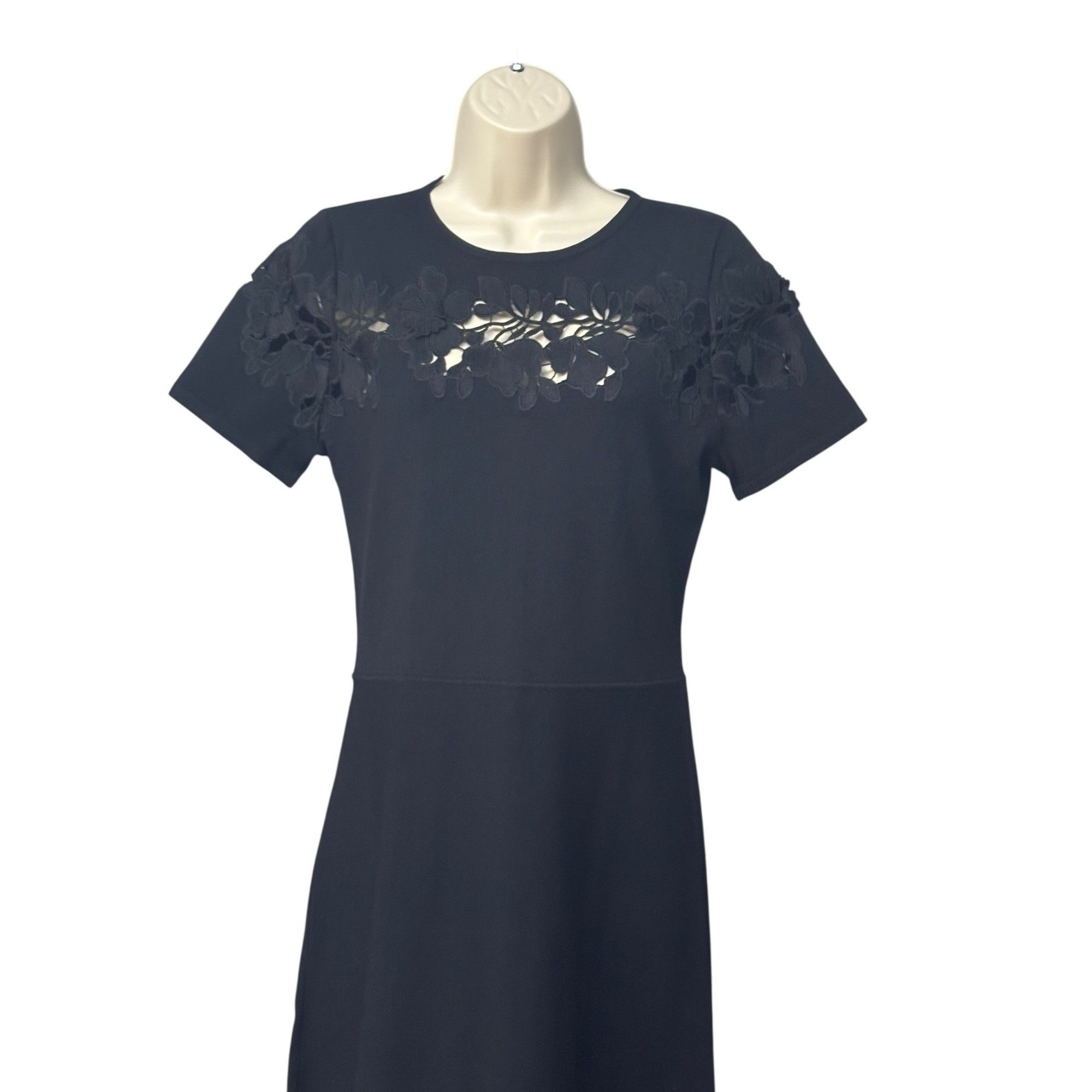 Elie Tahari Elie Tahari Floral Lace Aplique Short sleeve Crepe Fit and F Size S / US 4 / IT 40 - 11 Thumbnail