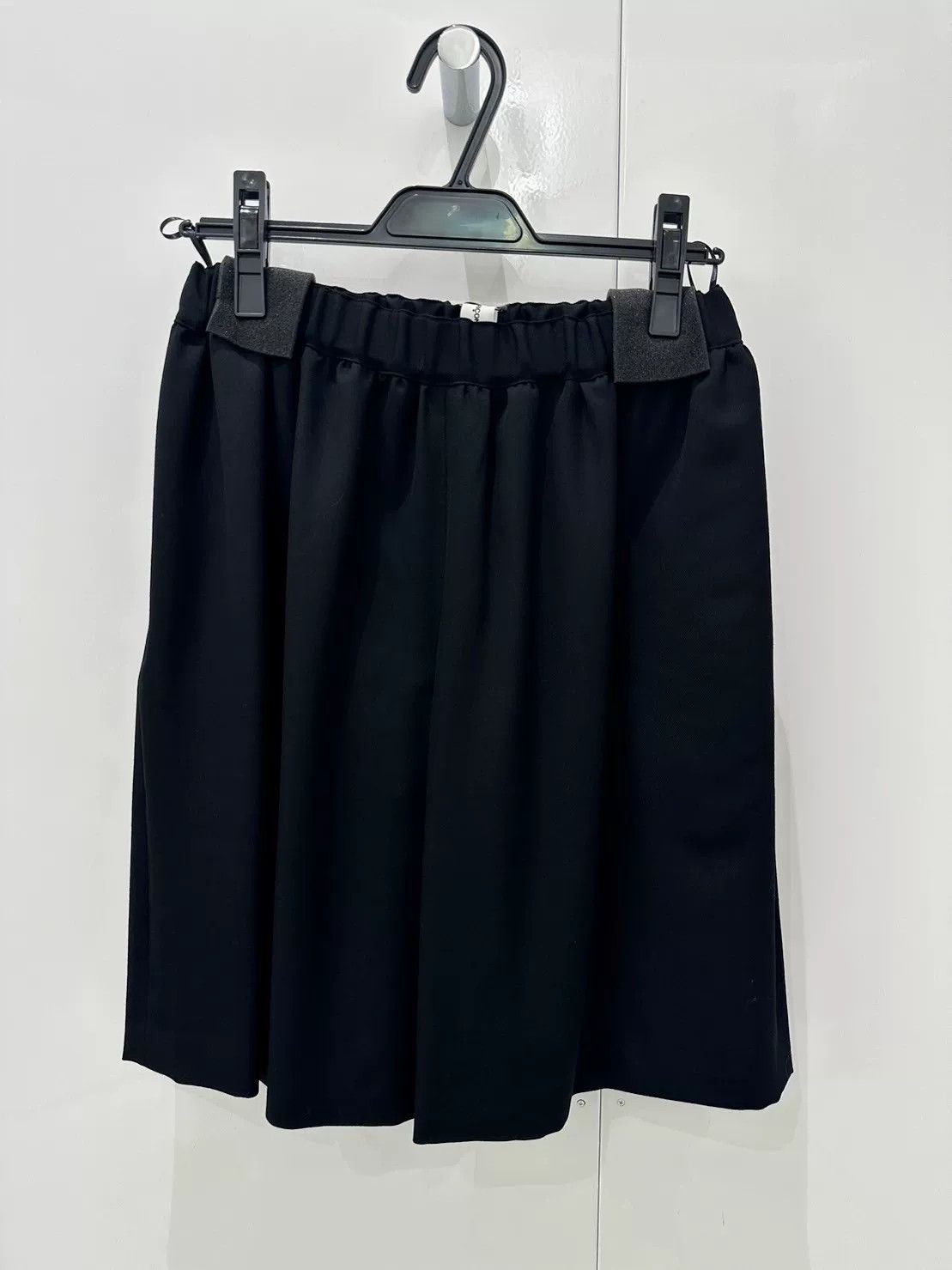 Comme des Garcons Black Elastic Waist Shorts for Women Size 26" / US 2 / IT 38 - 1 Preview