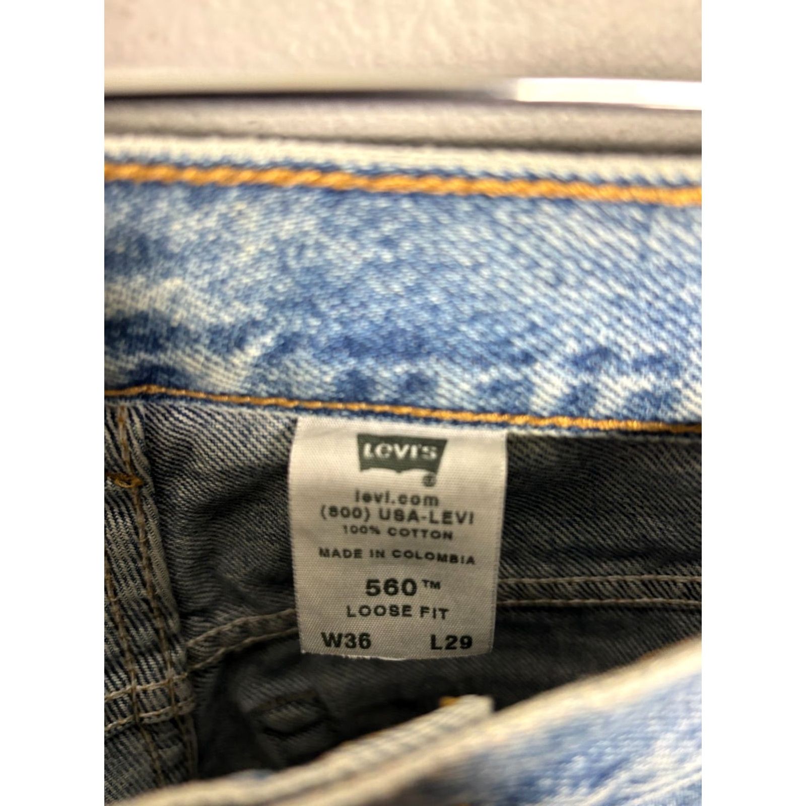 Levi's Levi's 560 Jeans Mens 36 Regular Blue Light Wash Tapered Vintage 90s Y2K Baggy Comfort Pockets Denim Jeans Mens Size US 36 / EU 52 - 7 Thumbnail