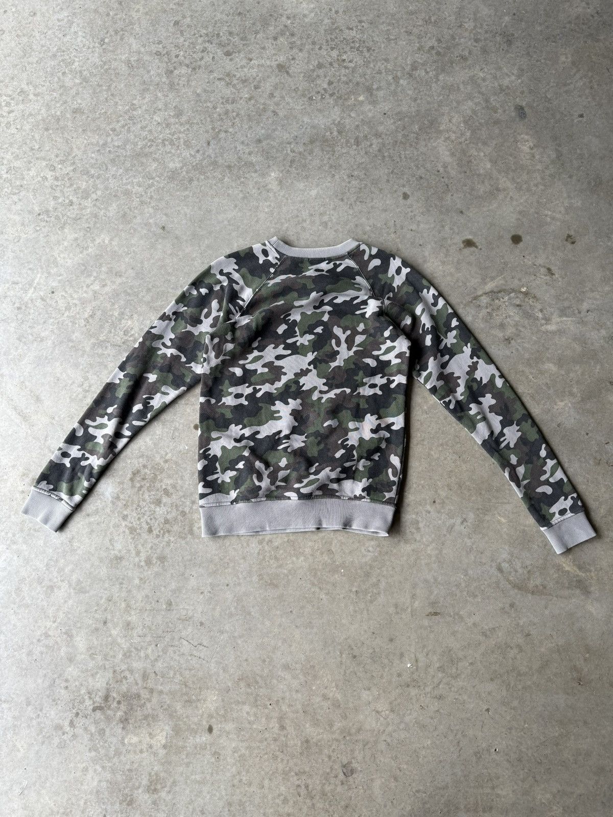 Saint Laurent Paris Saint Laurent Paris FW15 Camo Crewneck Size US XS / EU 42 / 0 - 5 Thumbnail