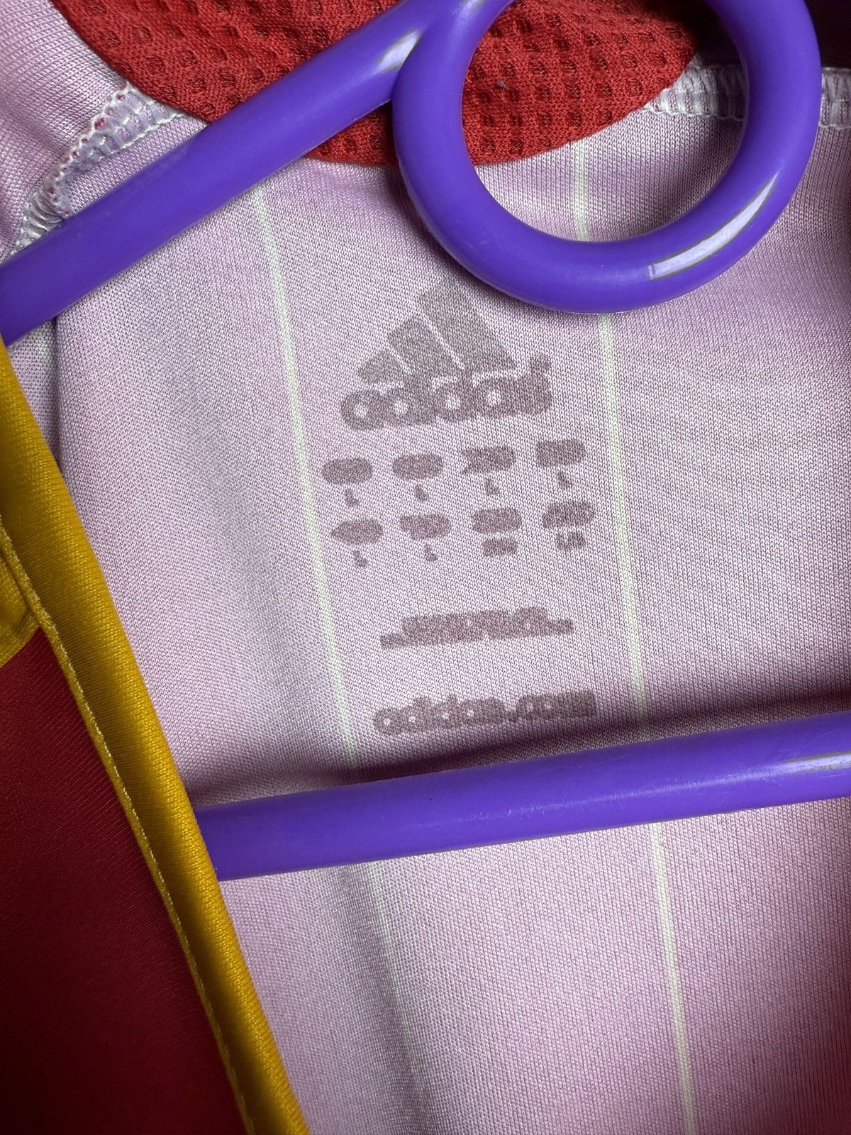 Adidas VINTAGE ADIDAS SPAIN 2005 FOOTBALL SOCCER HOME JERSEY Size US L / EU 52-54 / 3 - 7 Thumbnail