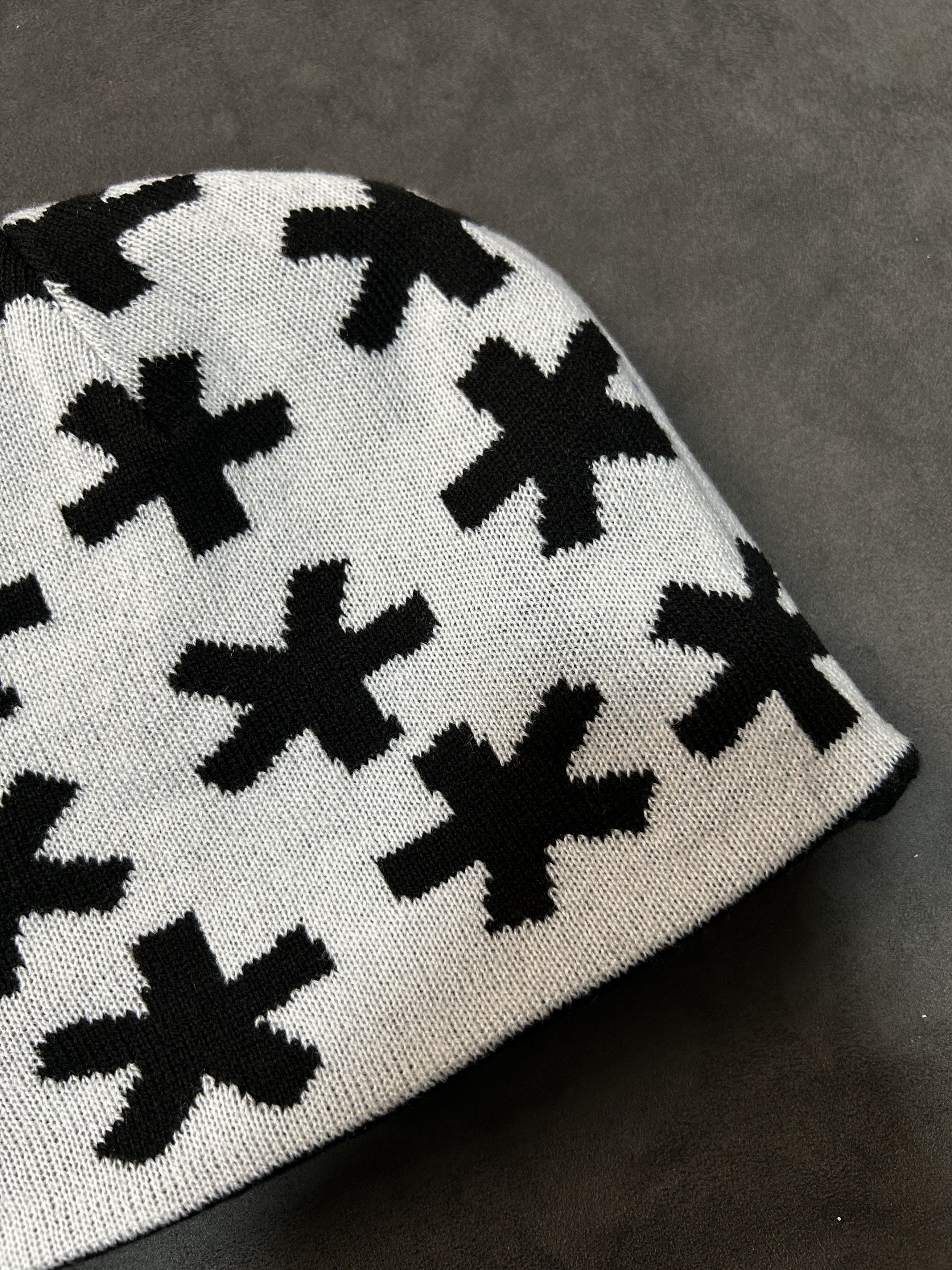 Ken Carson Ken Carson Type* No Cuff Knit Reversible Black Beanie Hats Size ONE SIZE - 5 Thumbnail