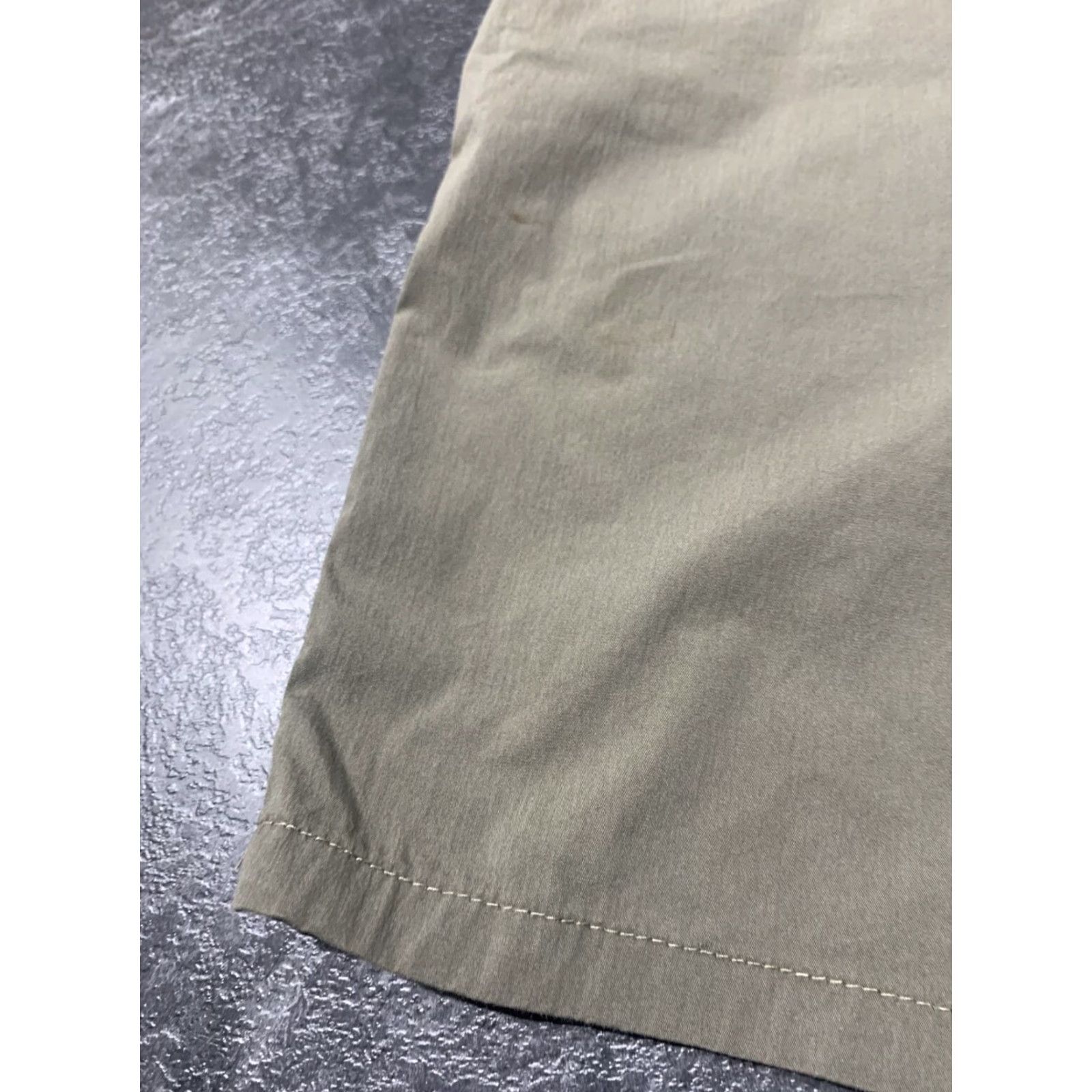Olive Kuhl Men's Hiking Shorts Size 36 Green Solid Casual Outdoor Regular Fit Size US 36 / EU 52 - 2 Thumbnail