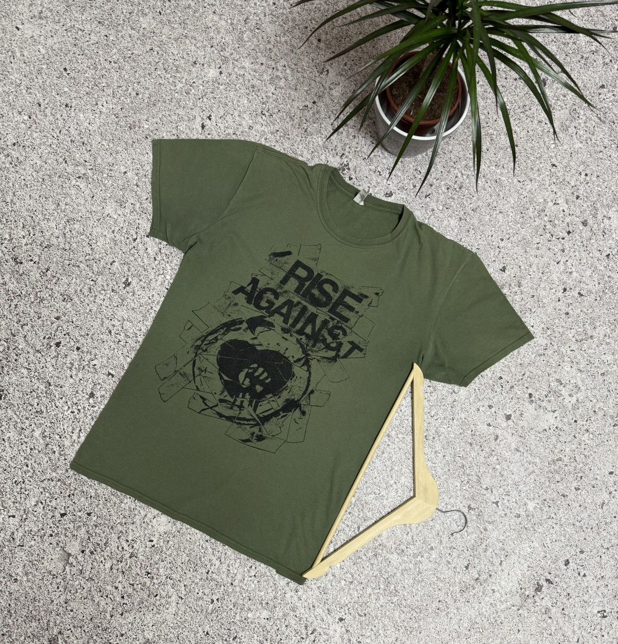 Band Tees × Vintage Vintage 2000’s Rise Against Rock Band Retro T-Shirt Size US XL / EU 56 / 4 - 1 Thumbnail