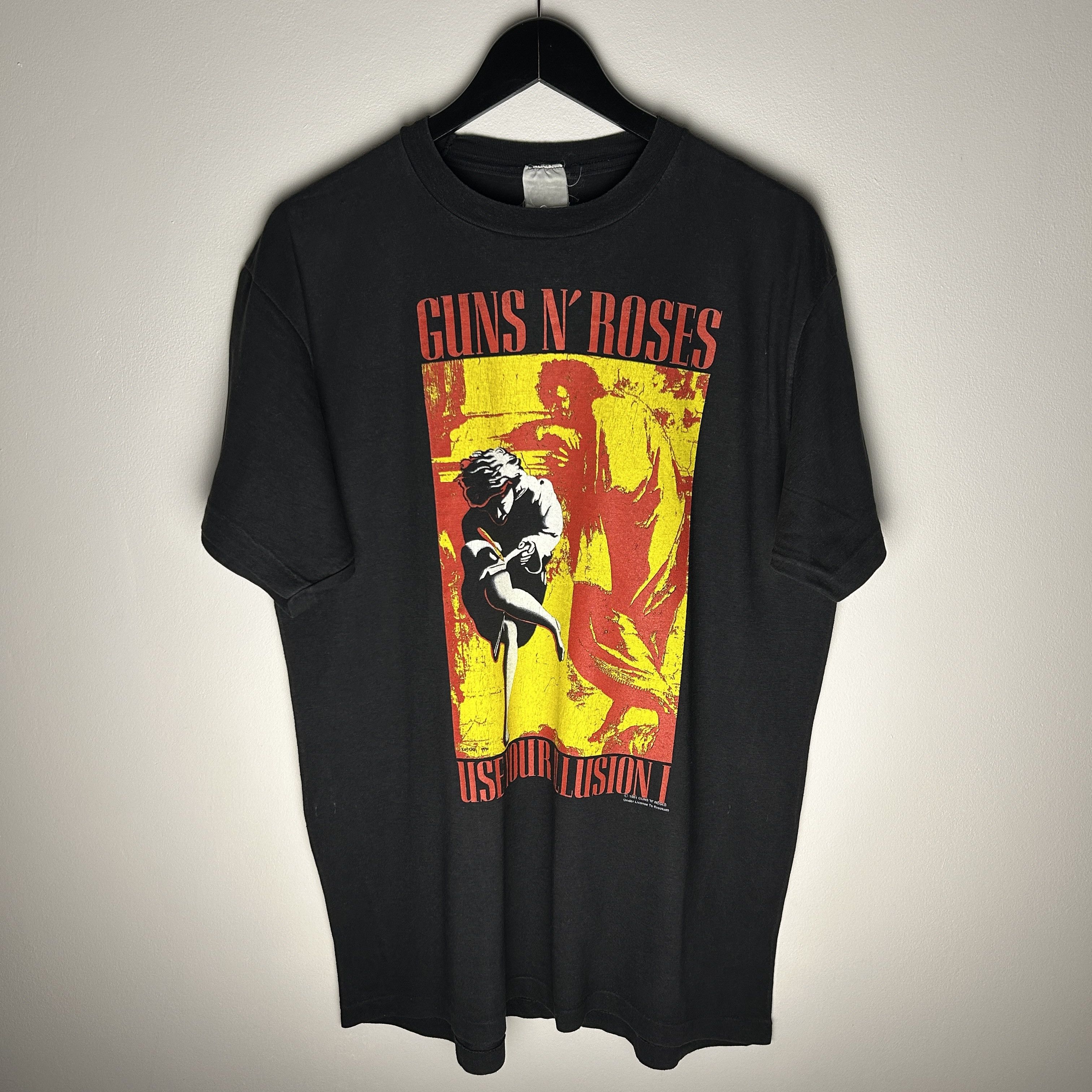 Band Tees Vintage Guns N’ Roses Use Your Illusion 1991 Band T-shirt Size US XL / EU 56 / 4 - 1 Thumbnail