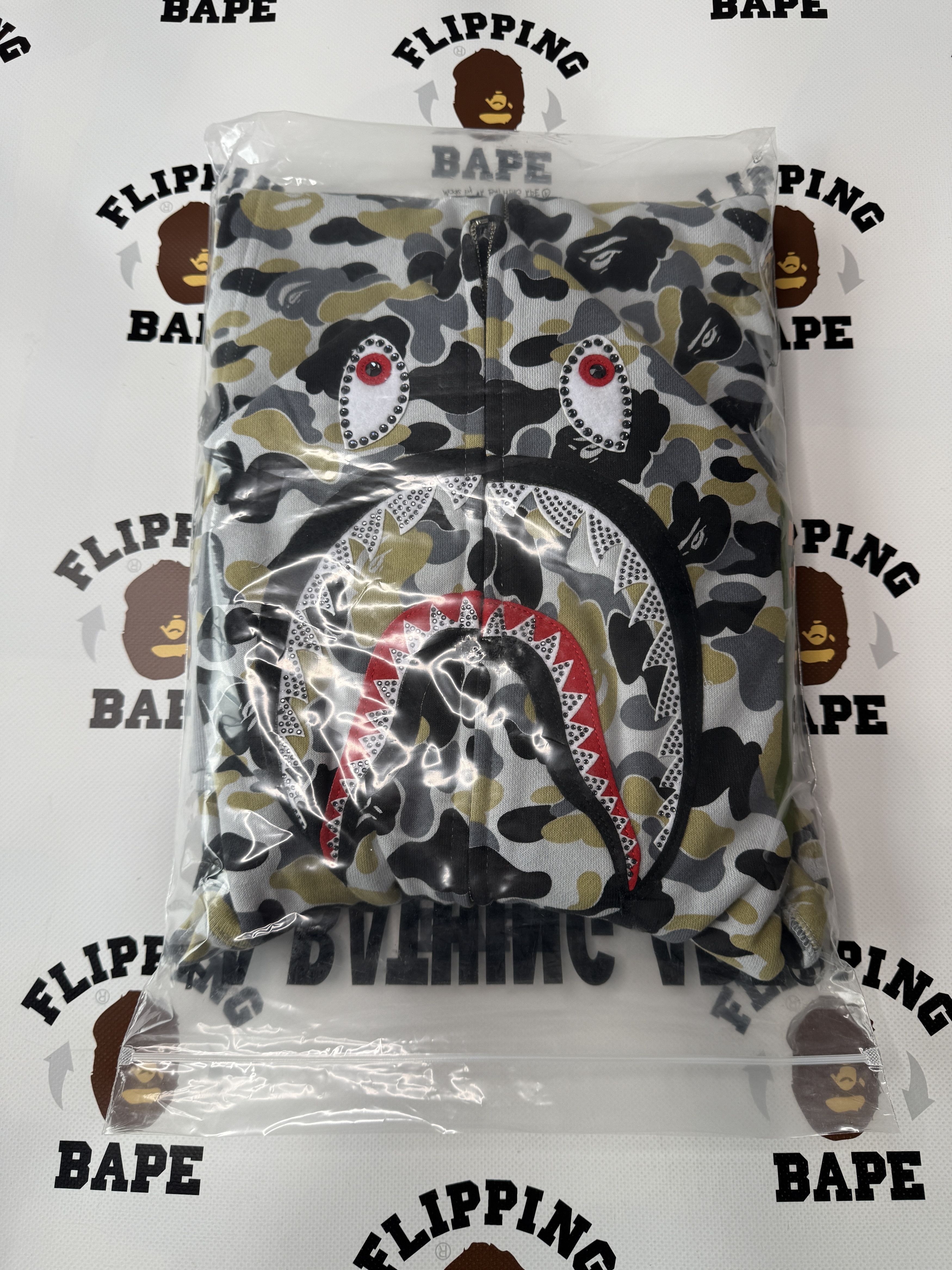Bape BAPE STORE GINZA OPENING CRYSTAL STONE SHARK FULL ZIP HOODIE Size US M / EU 48-50 / 2 - 19 Thumbnail