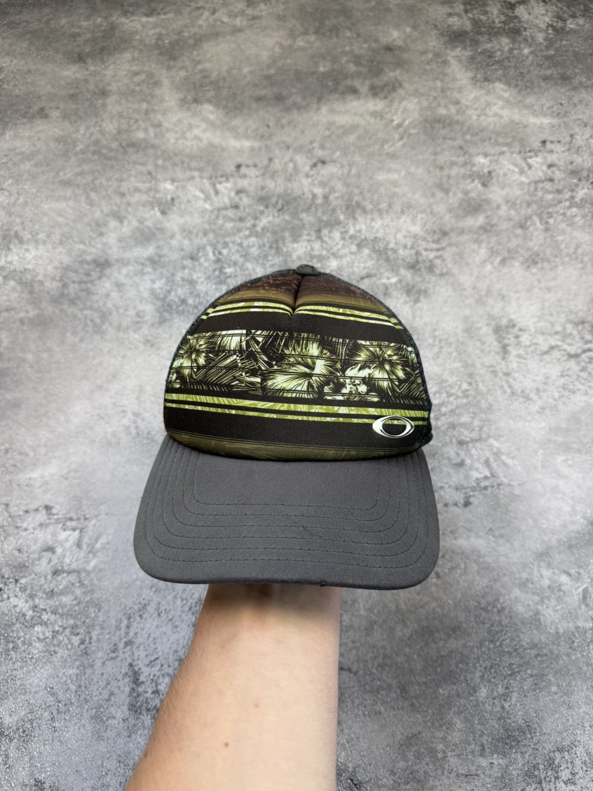 Oakley Vintage Oakley Cap Black Neon Green Hat Logo Y2K Streetwear Size ONE SIZE - 2 Thumbnail