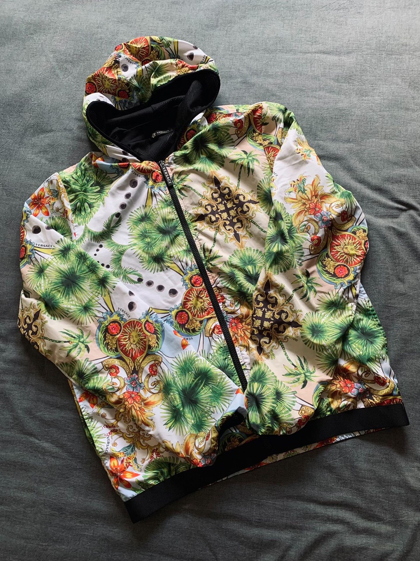 Versace Versace Lightweight Sun Protection Hooded Jacket Size US M / EU 48-50 / 2 - 1 Thumbnail