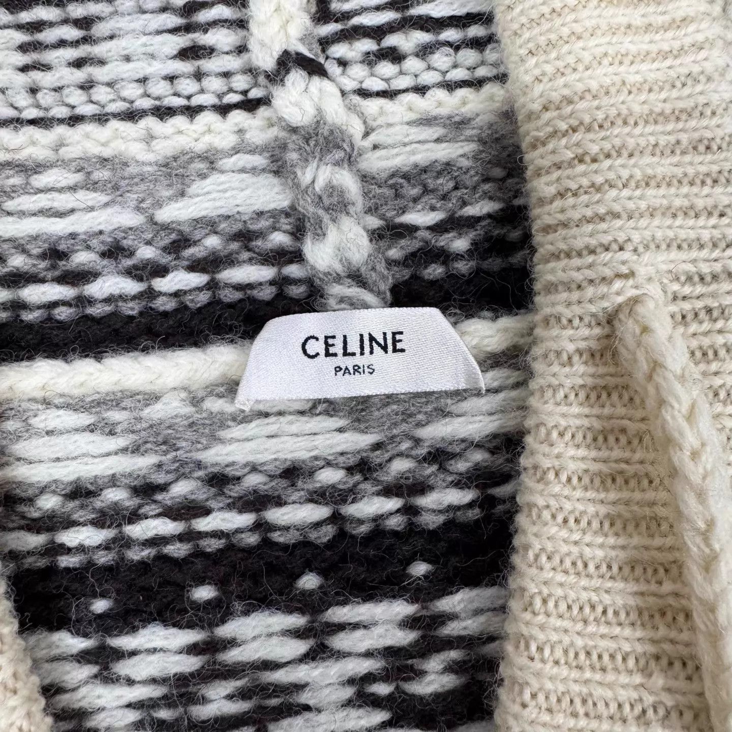 Celine Celine Fair Isle V-neck hoodie M 99new Size US M / EU 48-50 / 2 - 5 Thumbnail