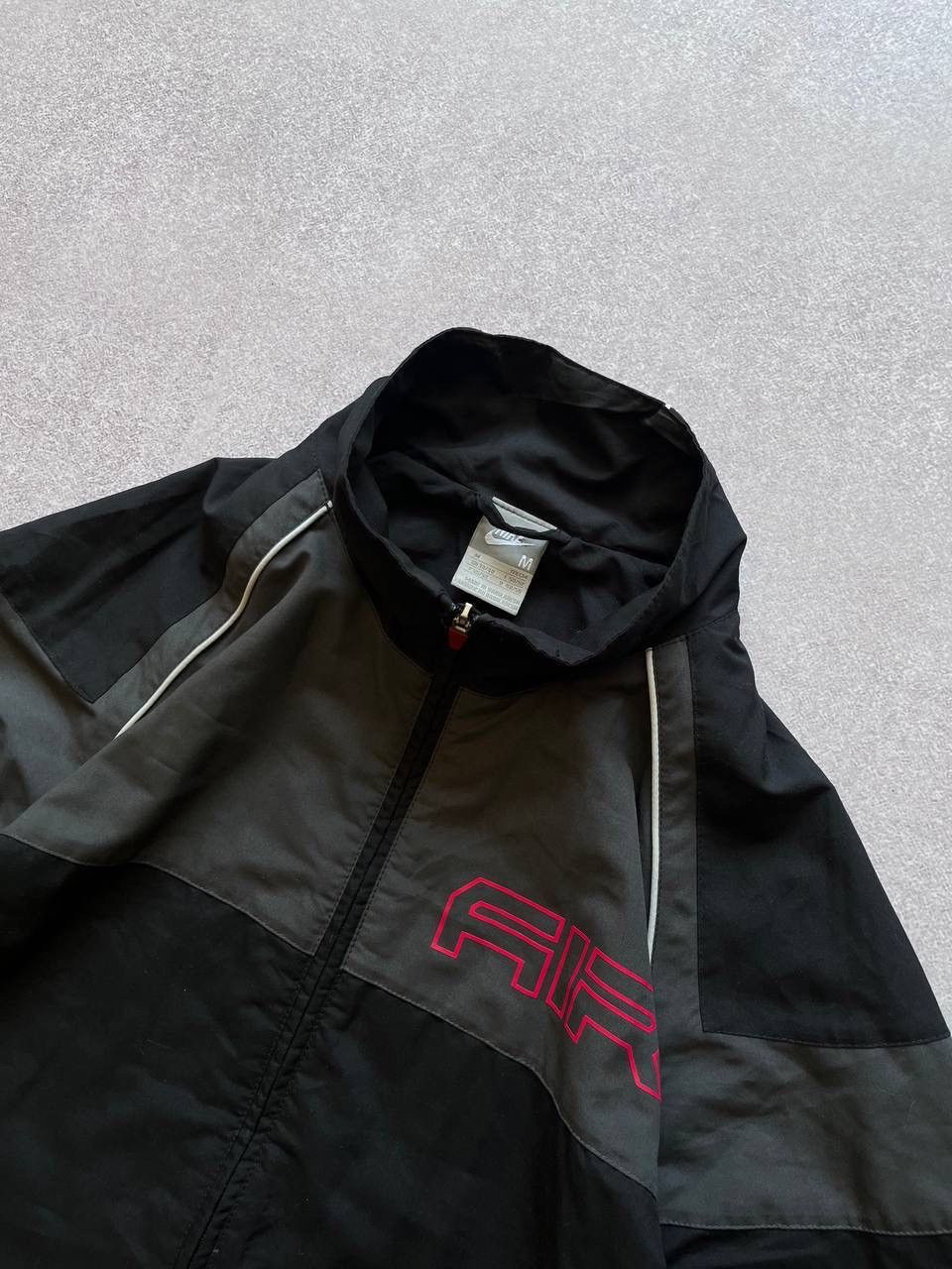 Nike Vintage Nike Swoosh Nylon Boxy Jacket Rare M Size US M / EU 48-50 / 2 - 10 Thumbnail