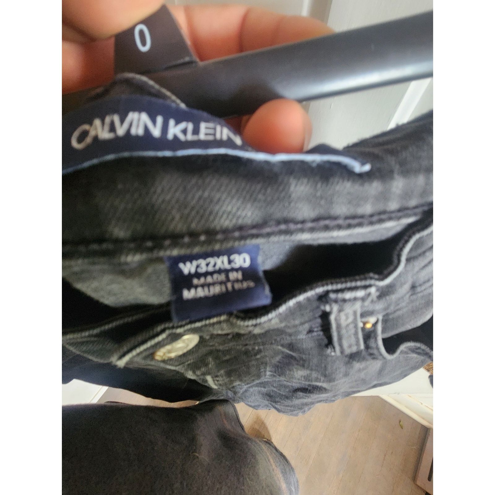 Calvin Klein Calvin Klein Men's Standard Straight Fit Vintage Jeans 32x30 Size US 32 / EU 48 - 7 Thumbnail