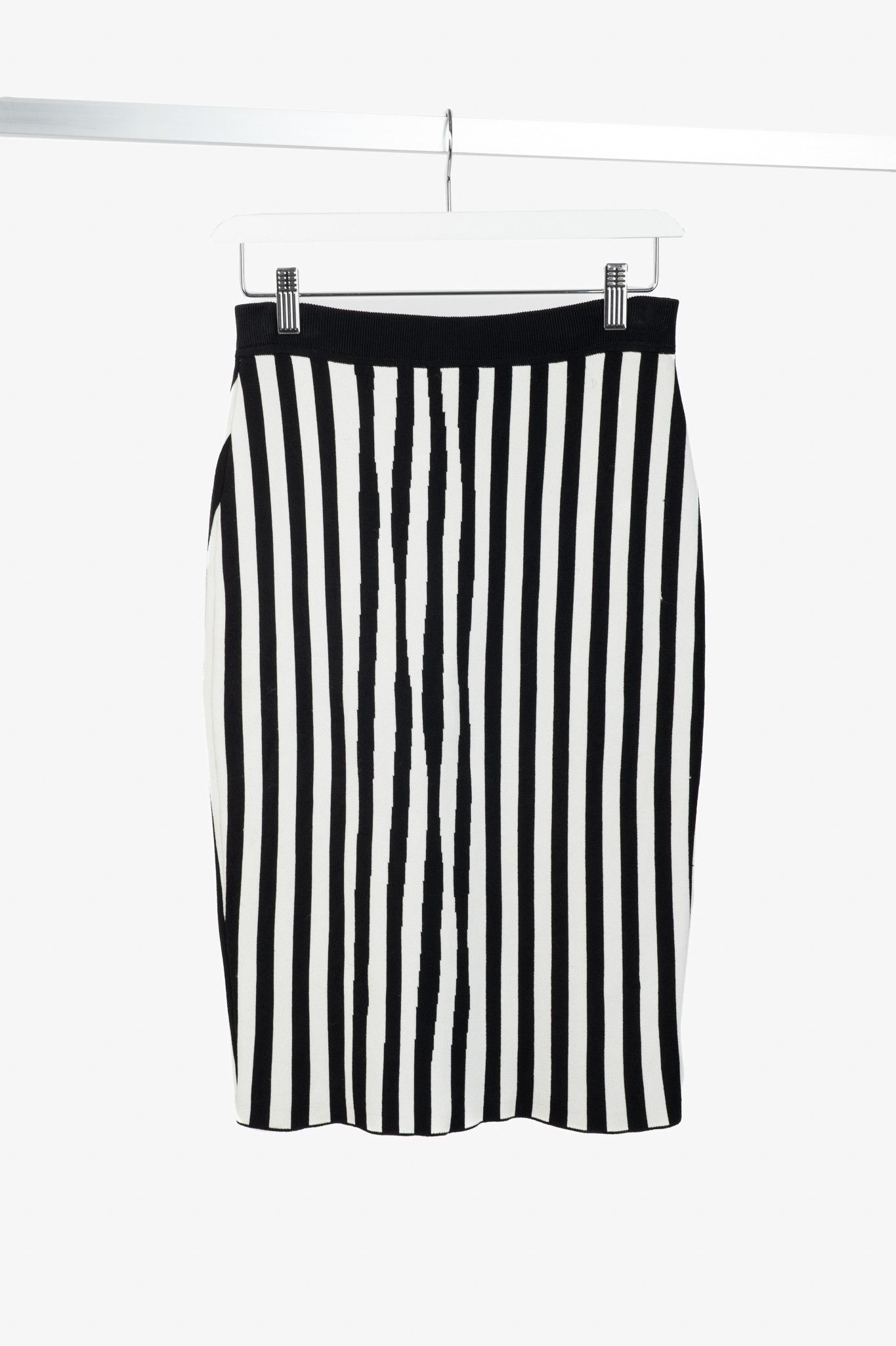 A.L.C. A.L.C. White & Black Striped Knit Pencil Skirt Size 24" / US 00 / IT 34 - 1 Thumbnail