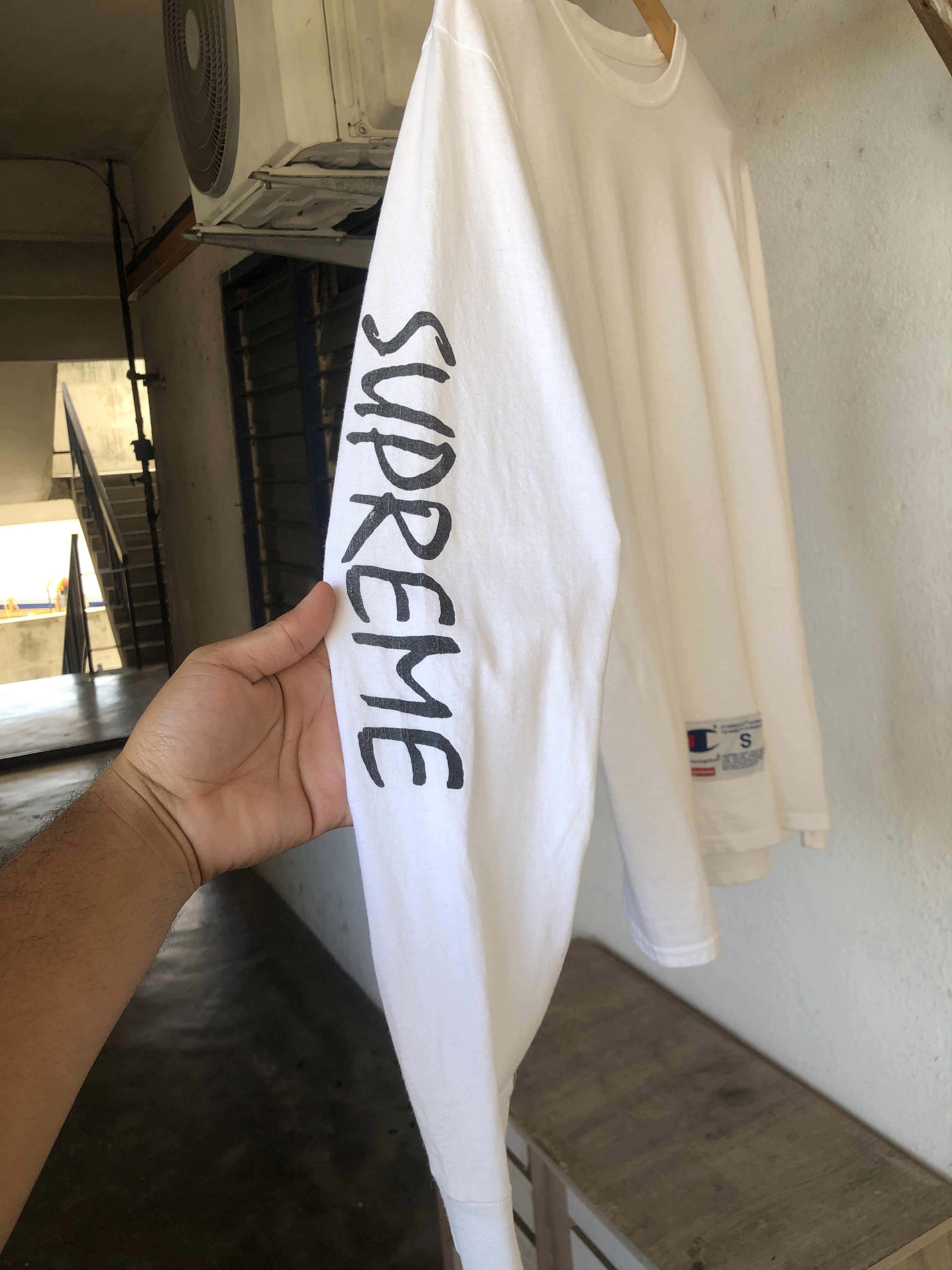Champion × Supreme Rare🔥 Champion x Supreme Long Sleeve Tshirt Size US S / EU 44-46 / 1 - 7 Thumbnail