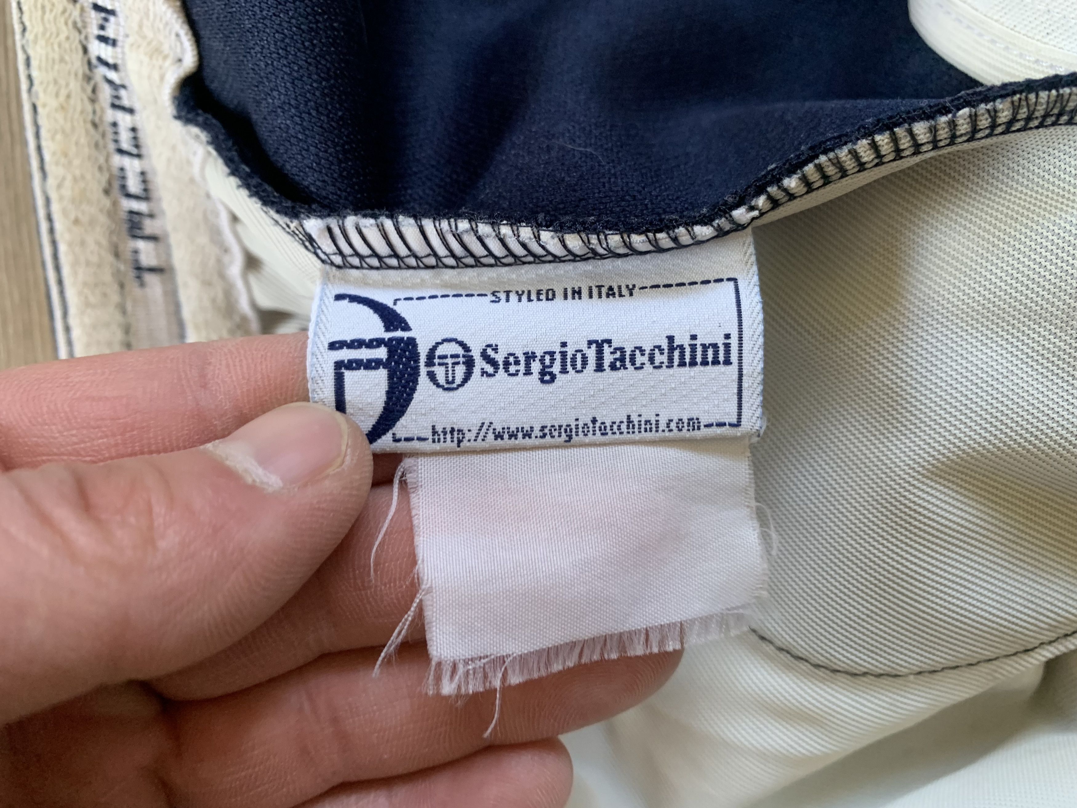 Sergio Tacchini Rare Sergio Tacchini Men's Vintage Navy Blue Shorts 80s Size US 34 / EU 50 - 8 Thumbnail