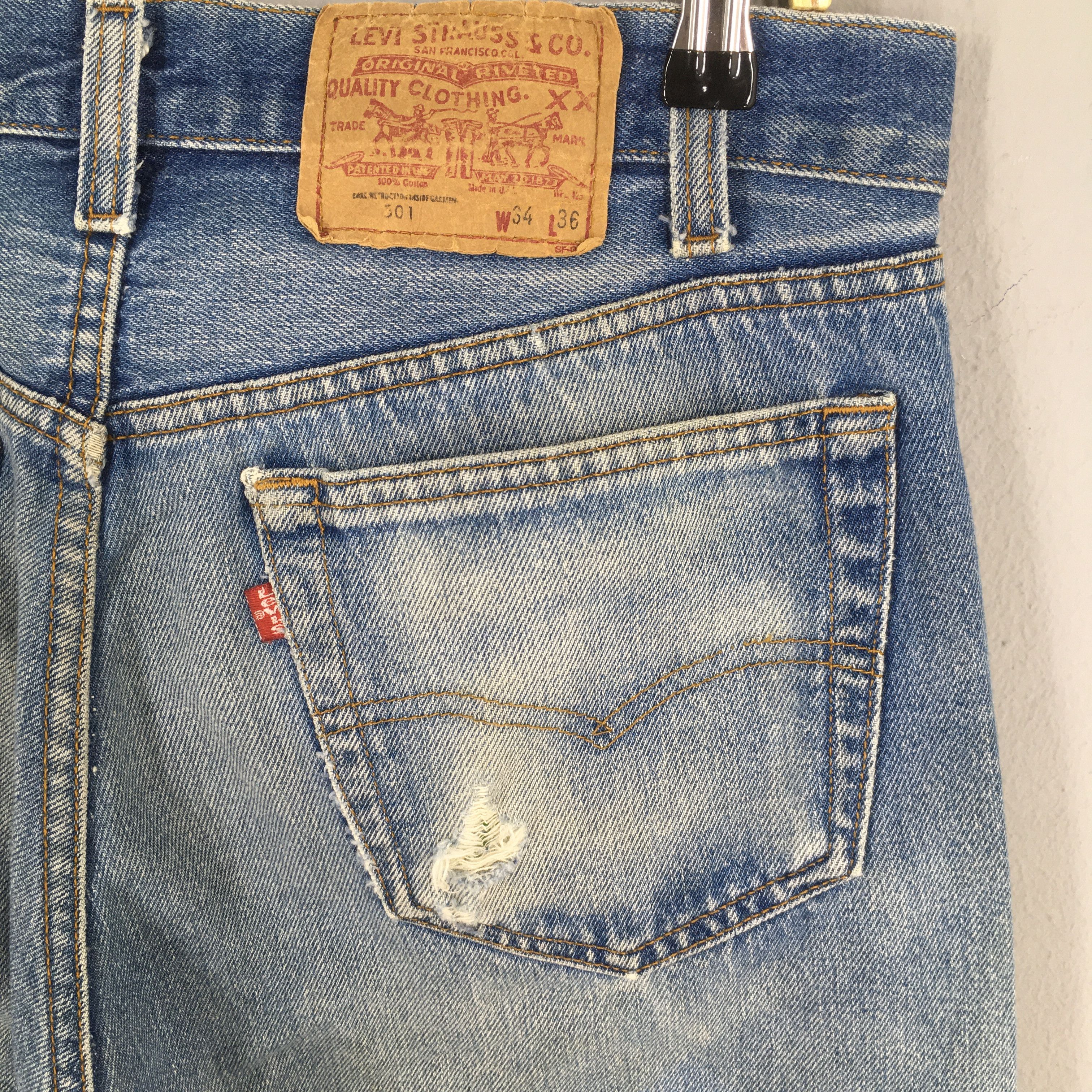 Levi's Size 31x32 Vintage 90s Levi's 501 Light Washed Jeans S347 Size US 31 - 11 Thumbnail