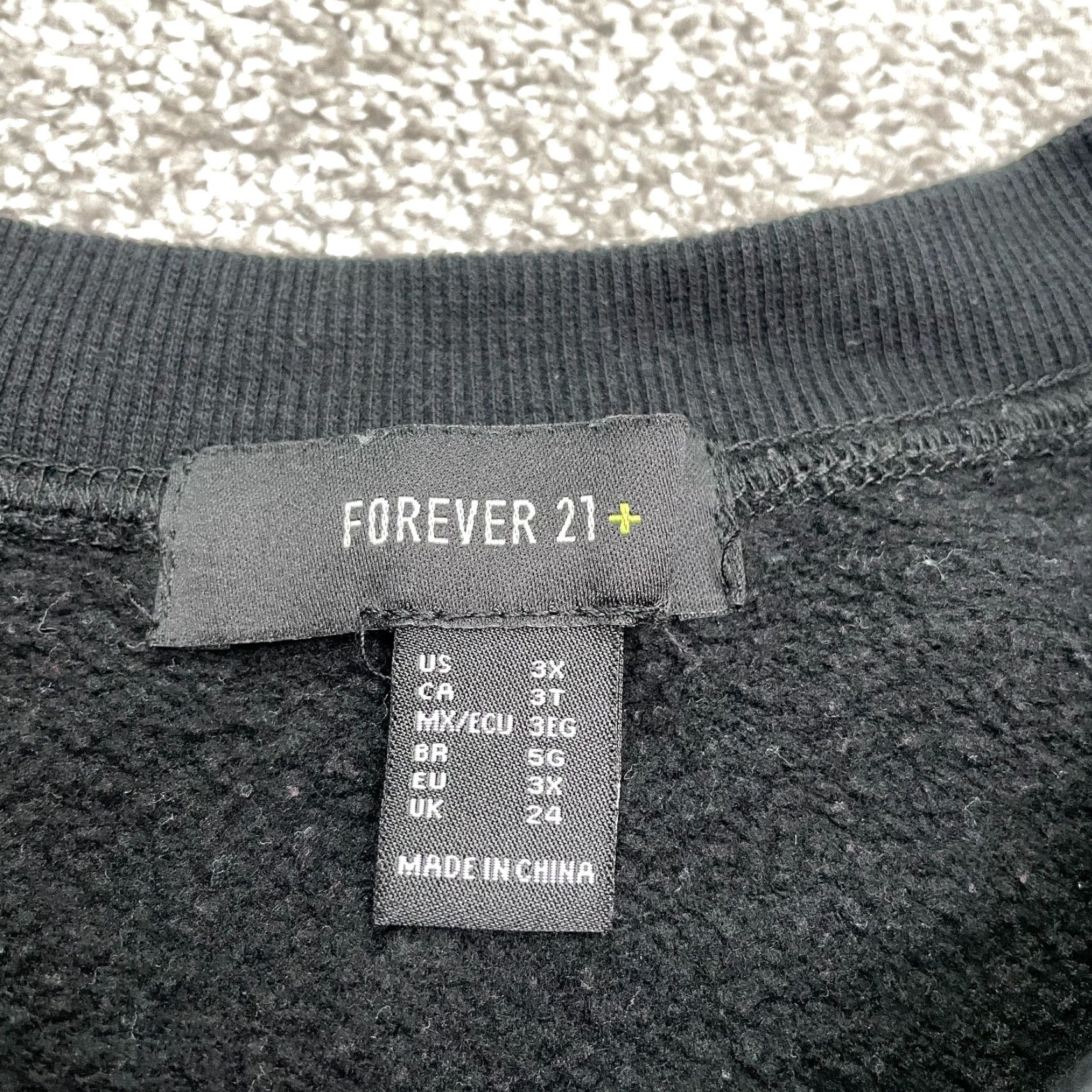 Forever 21 FOREVER 21 Graphic Pullover Sweatshirt Womens 3X Black Crew Neck Casual Fleece Size XXL / US 16-18 / IT 52-54 - 5 Thumbnail