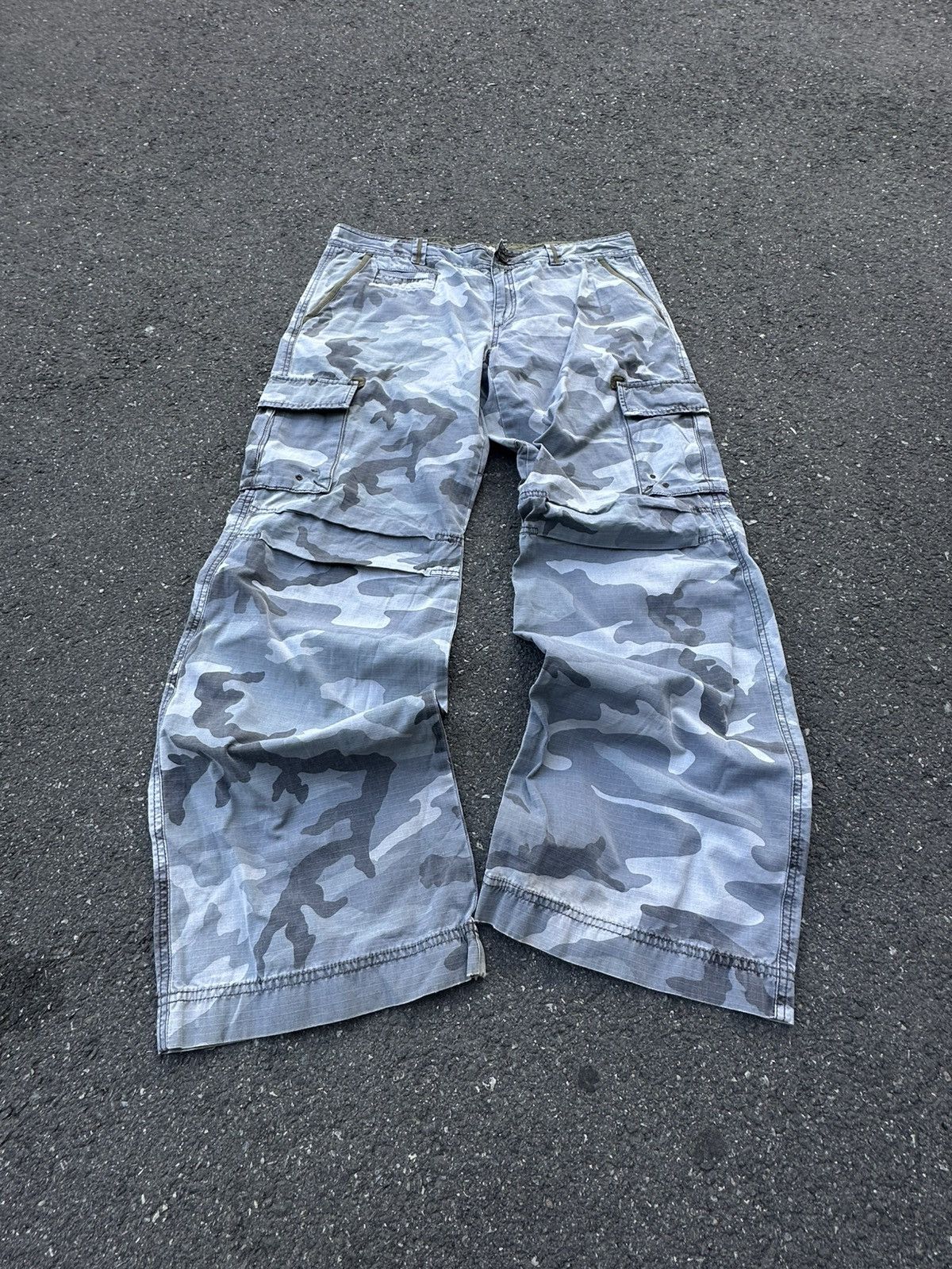 Polo Ralph Lauren Polo Ralph Lauren Baggy Camo Avantgarde Y2K Pants Size US 32 / EU 48 - 1 Thumbnail
