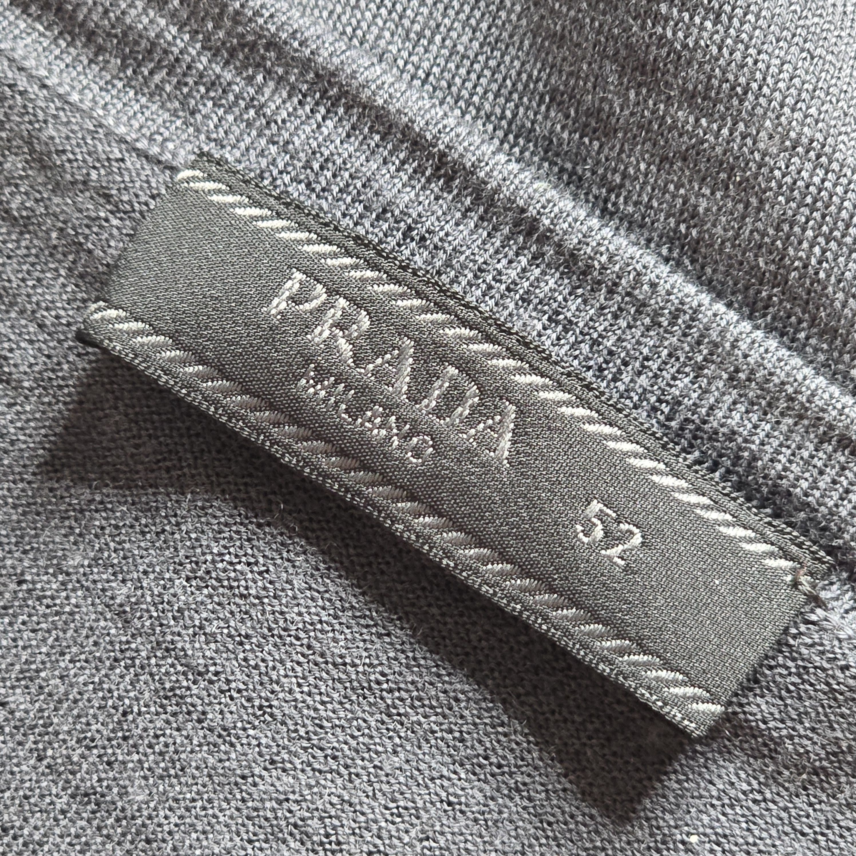Prada Prada - Superfine Wool Sweater Size US L / EU 52-54 / 3 - 5 Thumbnail