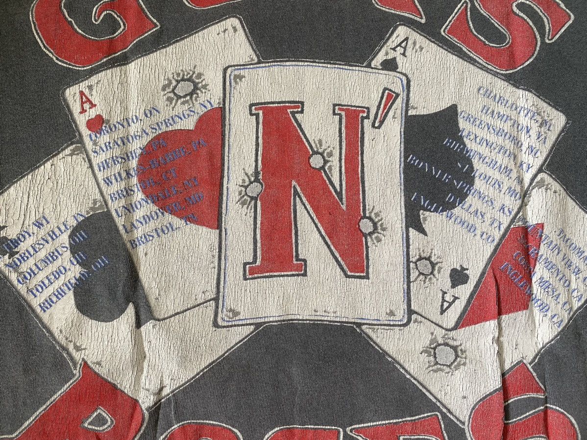 Band Tees DISTRESSED GUNS N ROSES BAND TSHIRT 1991 Size US M / EU 48-50 / 2 - 12 Thumbnail