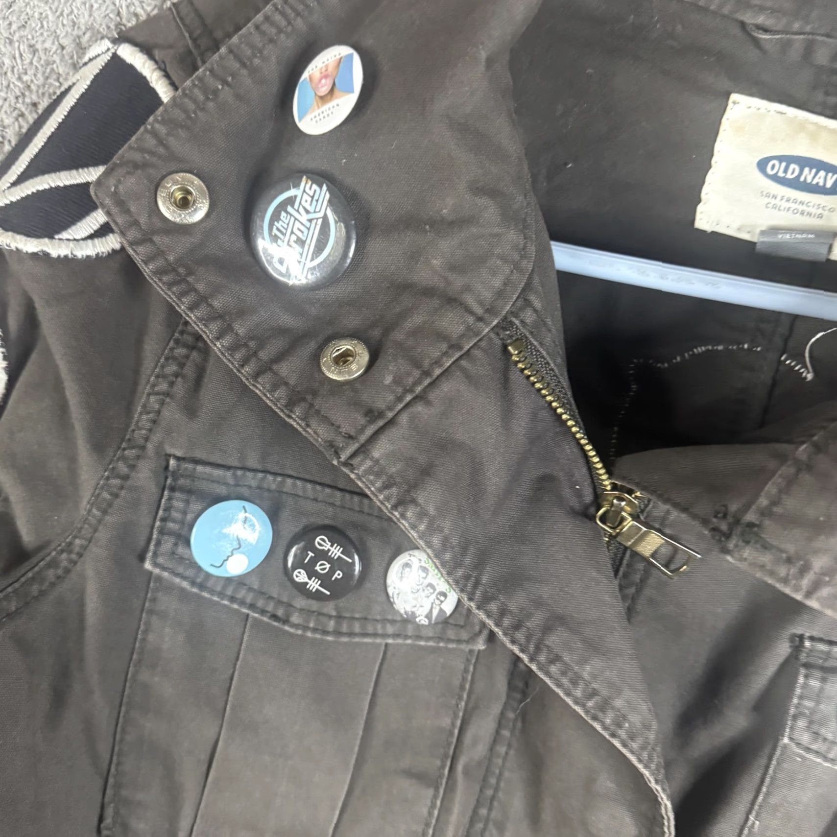 Old Navy Old Navy Jacket Womens Small Black Military Full Zip Band Punk Patches Pins Size S / US 4 / IT 40 - 7 Thumbnail
